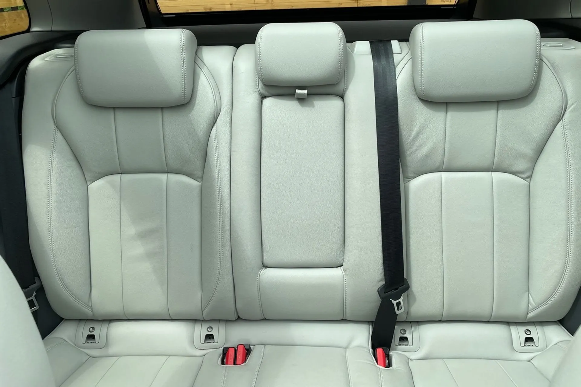LAND ROVER RANGE ROVER EVOQUE thumbnail image number 33