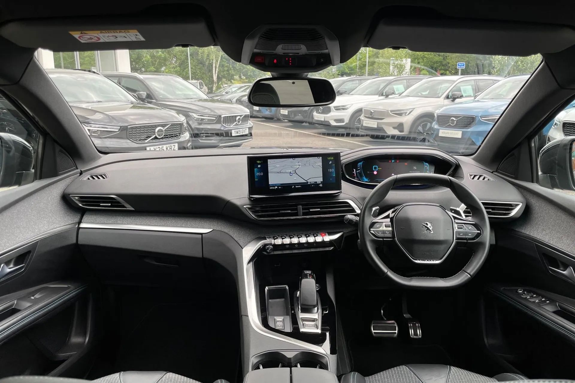 PEUGEOT 3008 thumbnail image number 3
