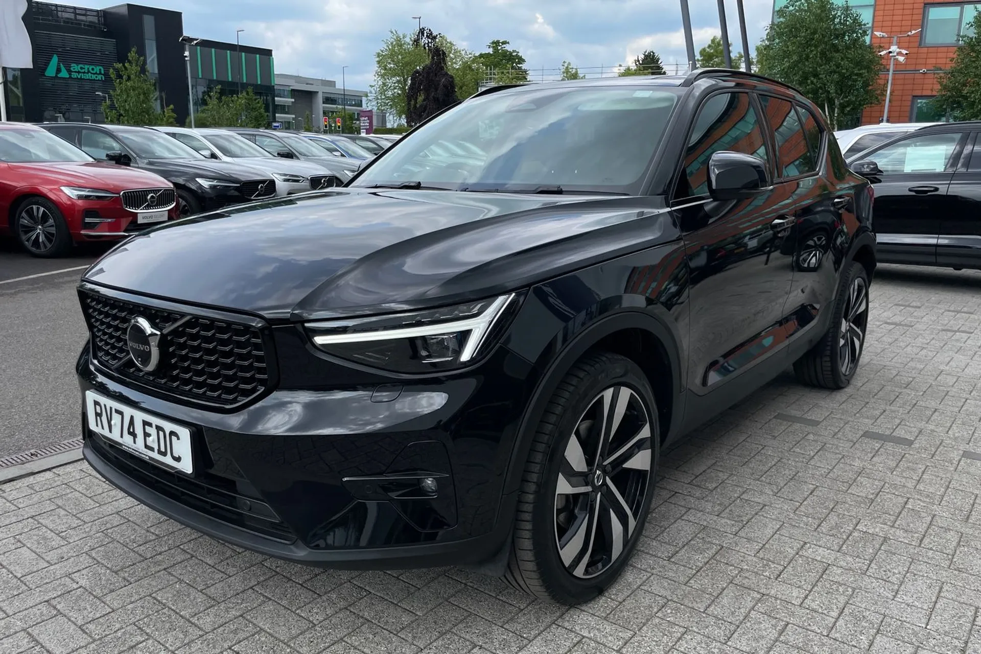 Volvo XC40 R-DESIGN PRO B4 MHEV thumbnail image number 11