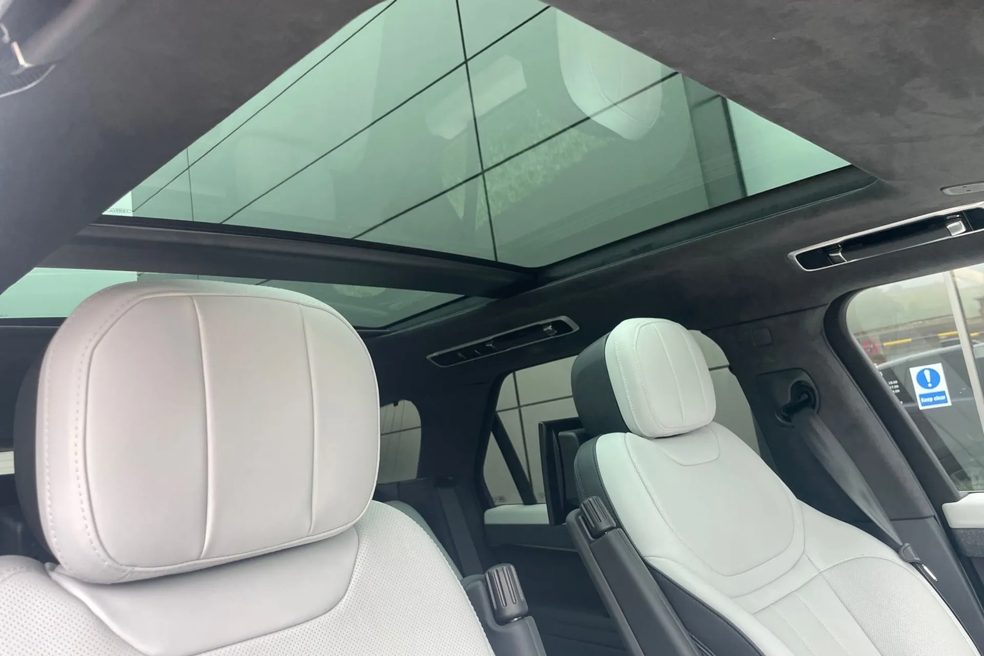 LAND ROVER RANGE ROVER SPORT thumbnail image number 15