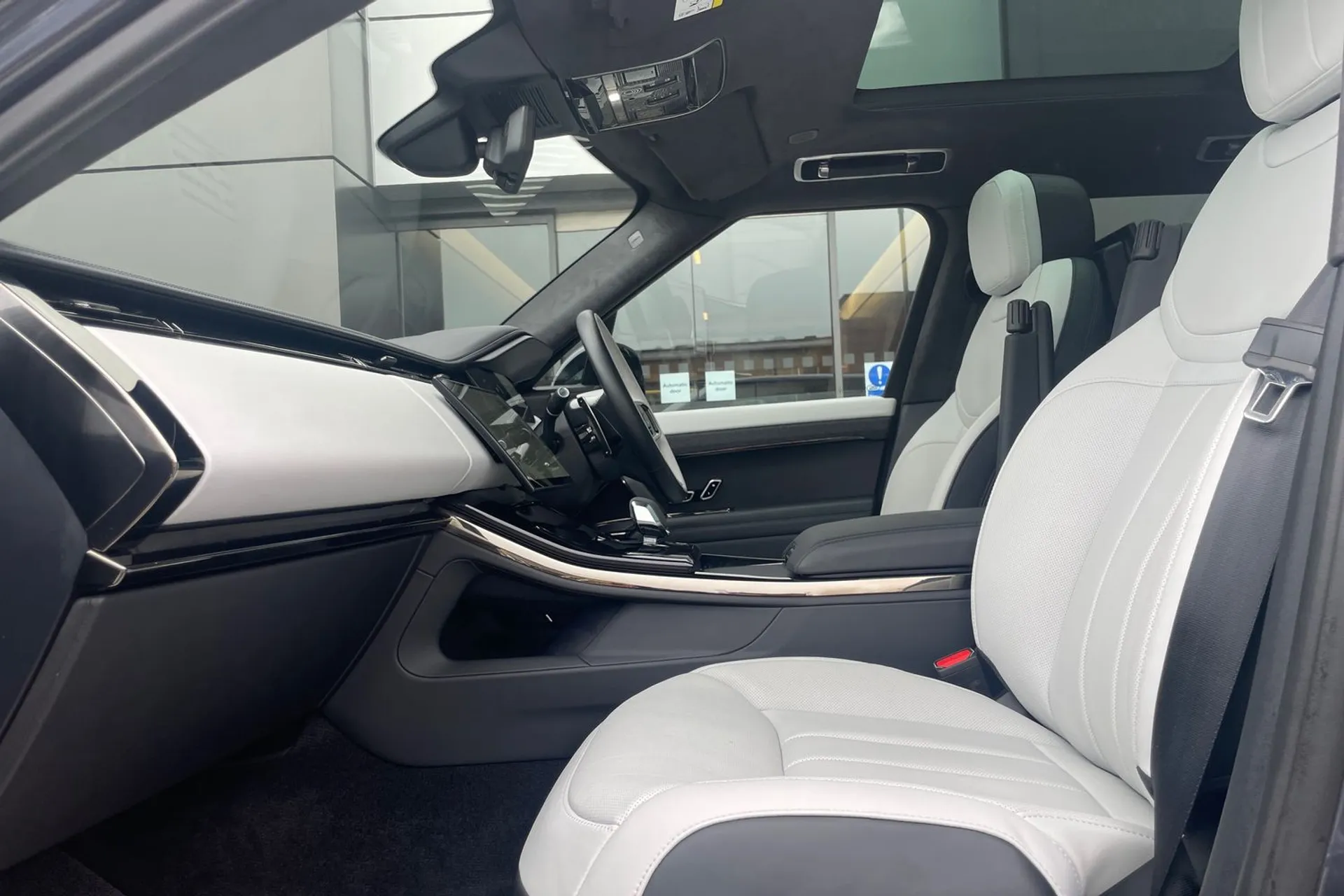 LAND ROVER RANGE ROVER SPORT thumbnail image number 45