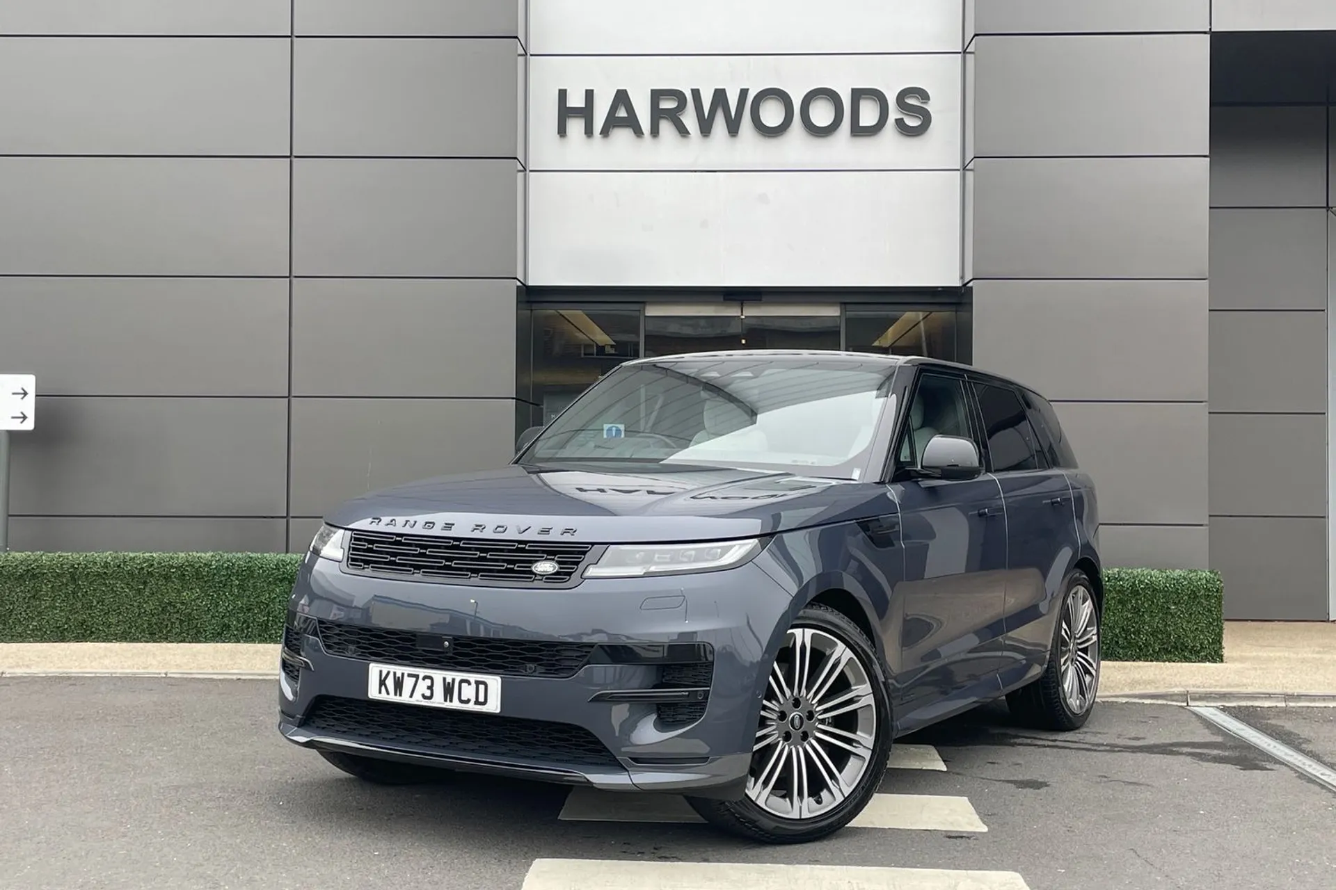 LAND ROVER RANGE ROVER SPORT thumbnail image number 16