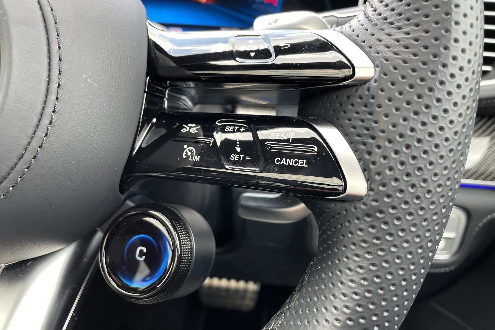 MERCEDES-BENZ GLE thumbnail image number 26