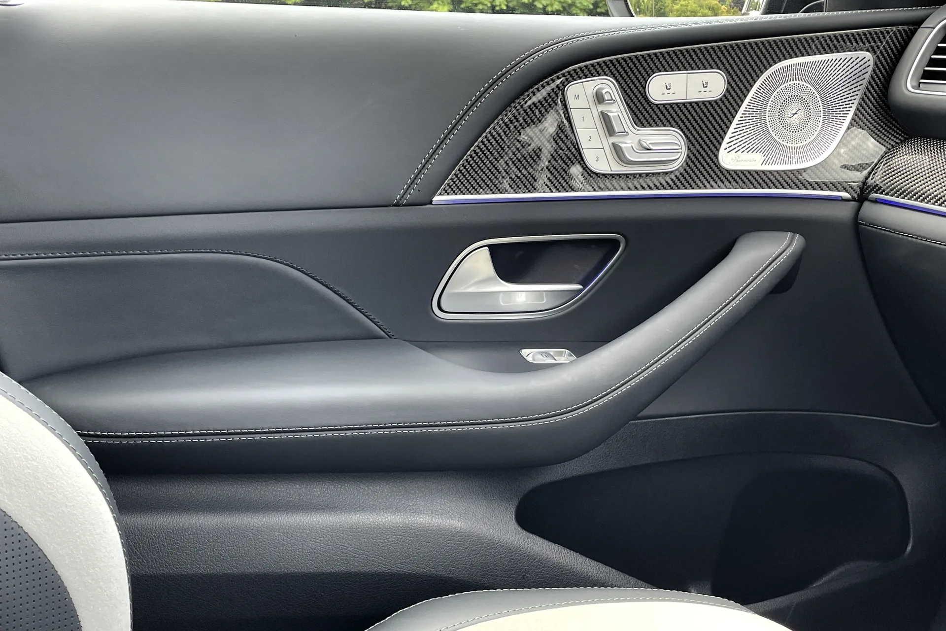 MERCEDES-BENZ GLE thumbnail image number 35