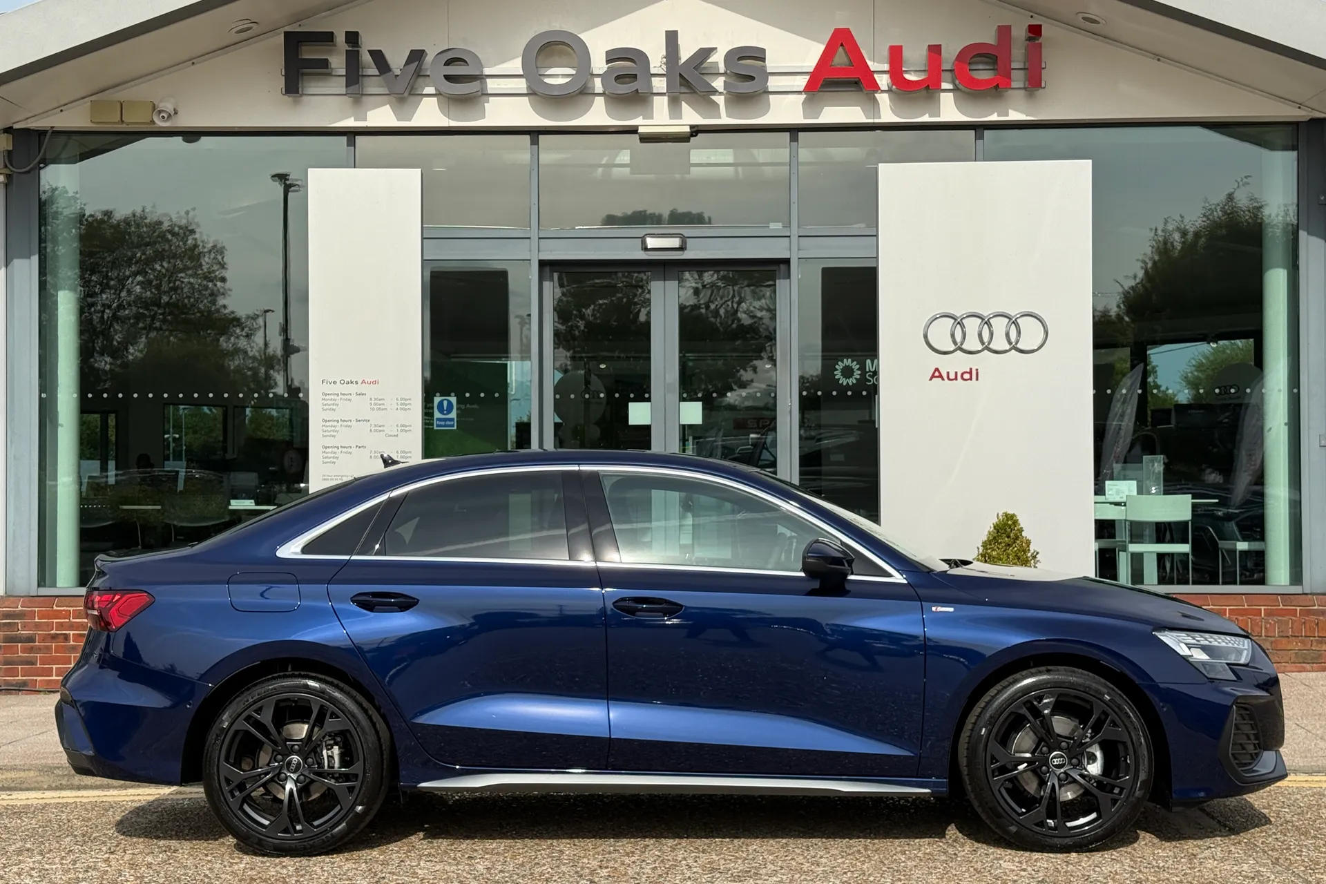 Audi A3 thumbnail image number 2