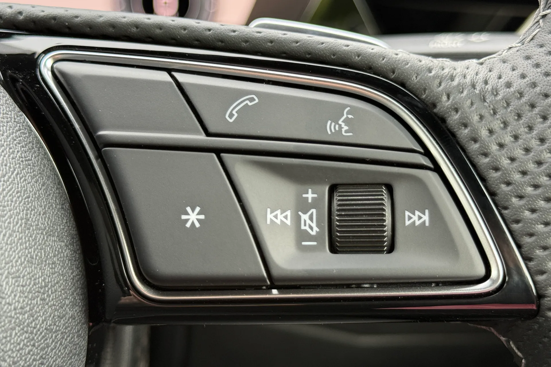 Audi A3 thumbnail image number 21