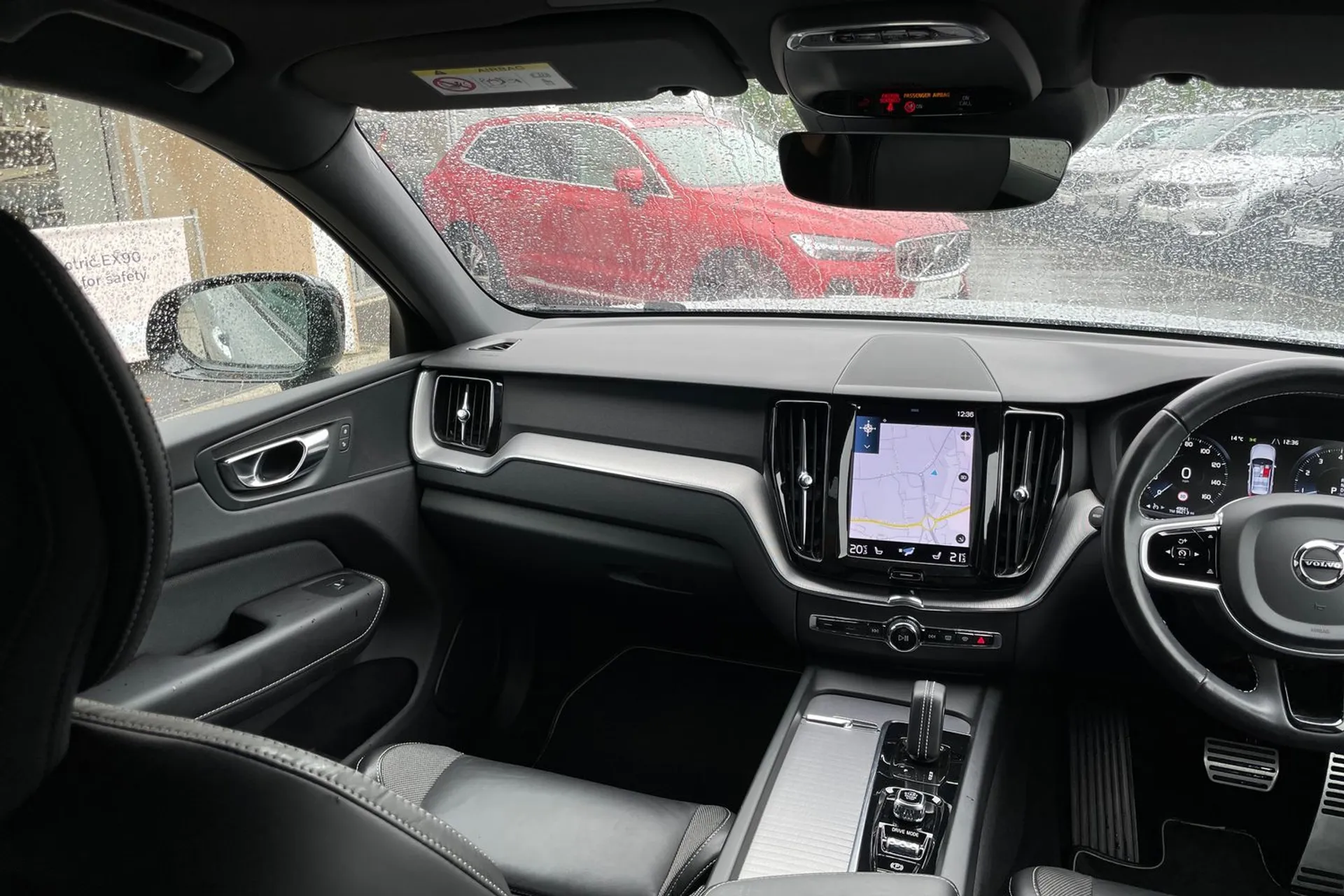 Volvo XC60 thumbnail image number 32