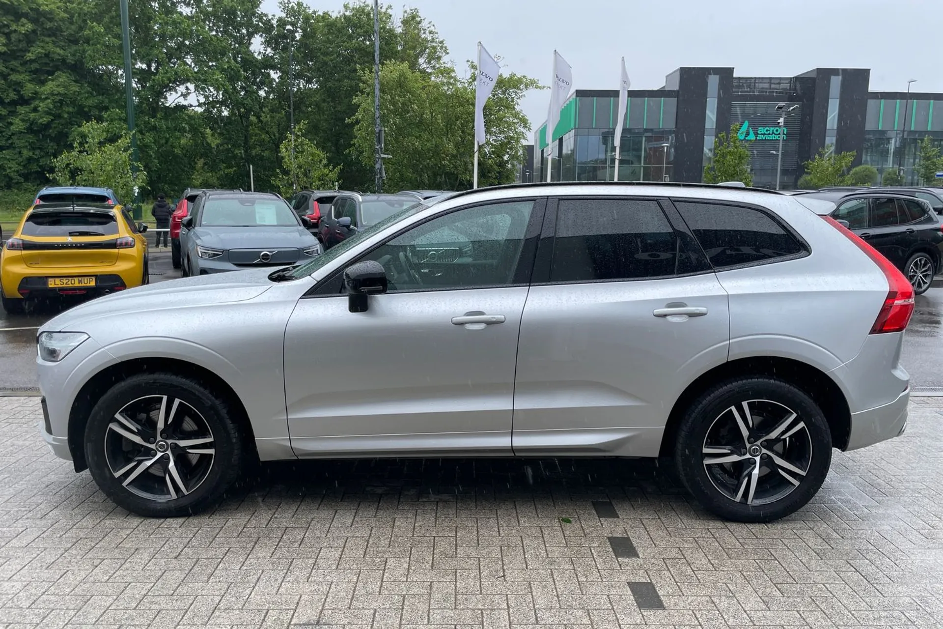 Volvo XC60 thumbnail image number 10