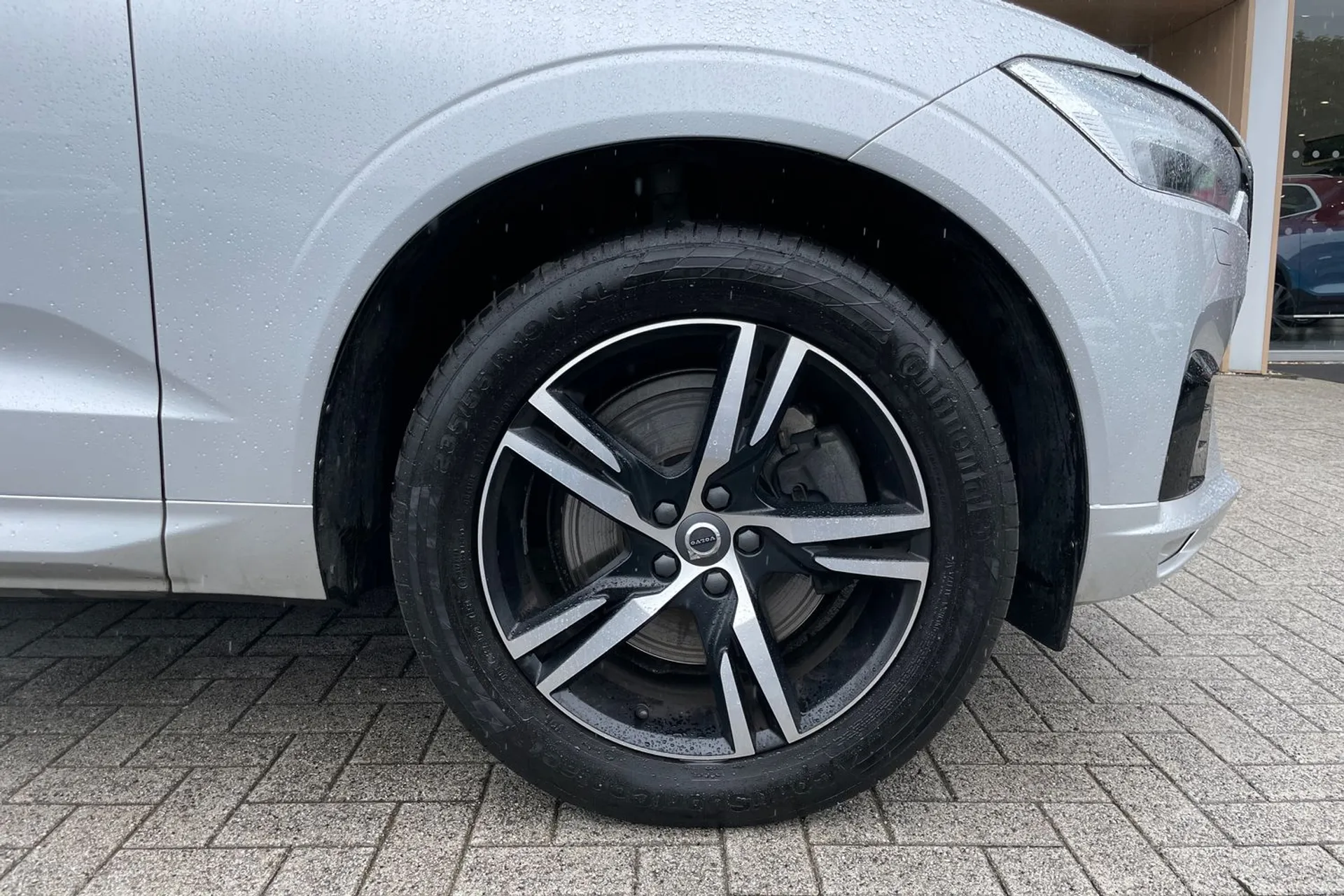 Volvo XC60 thumbnail image number 13