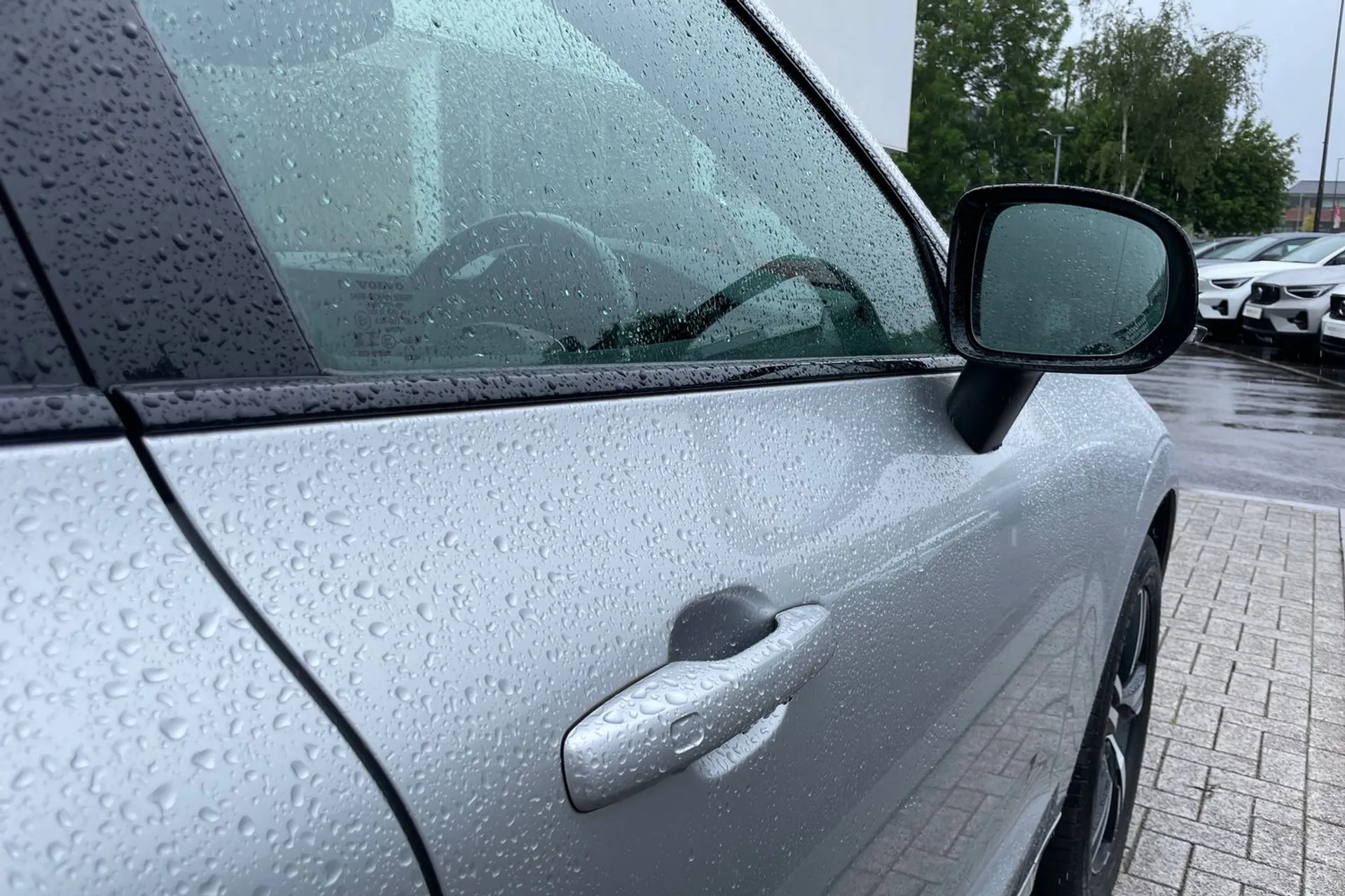 Volvo XC60 thumbnail image number 16