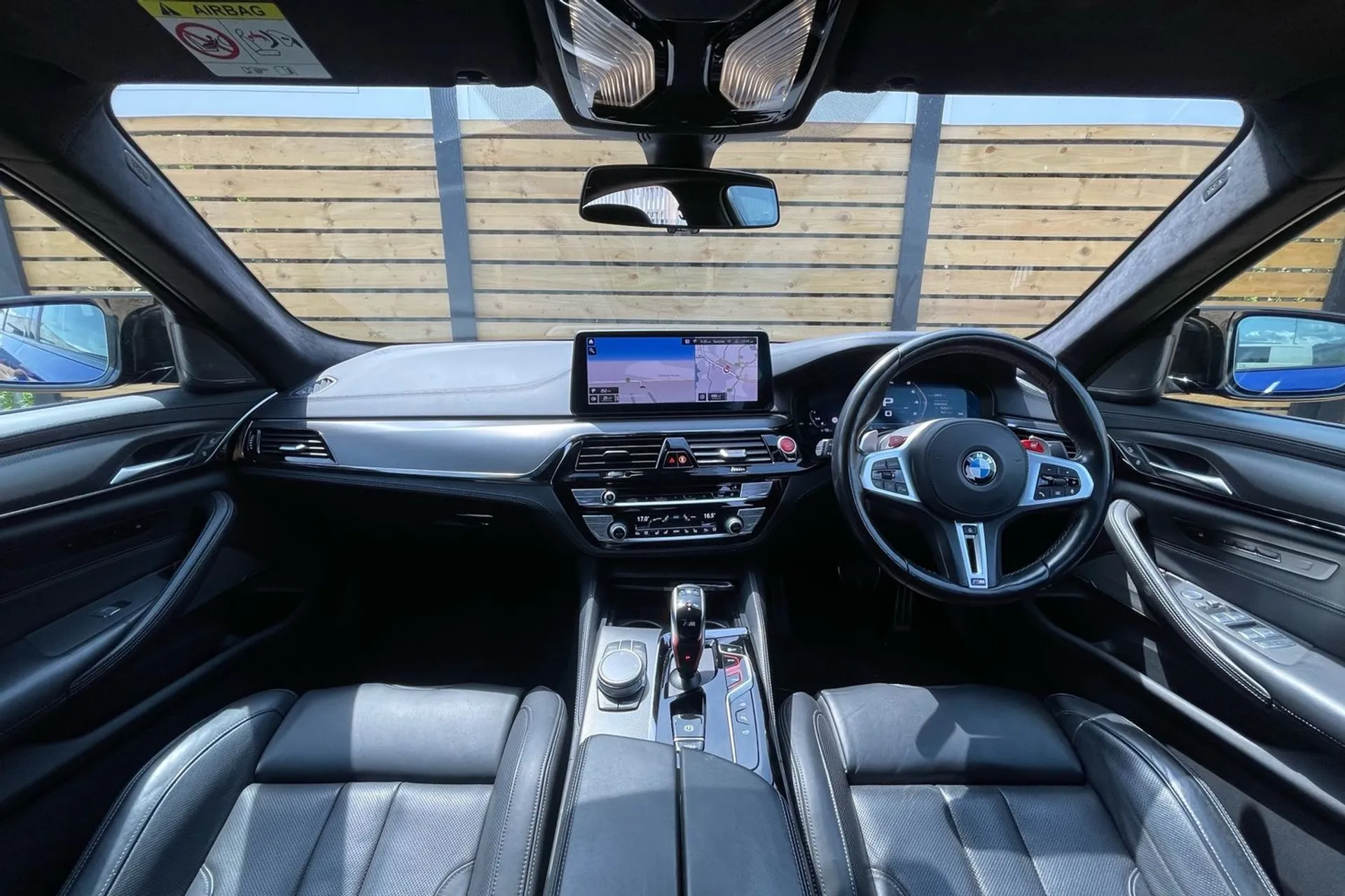 BMW M5 thumbnail image number 3
