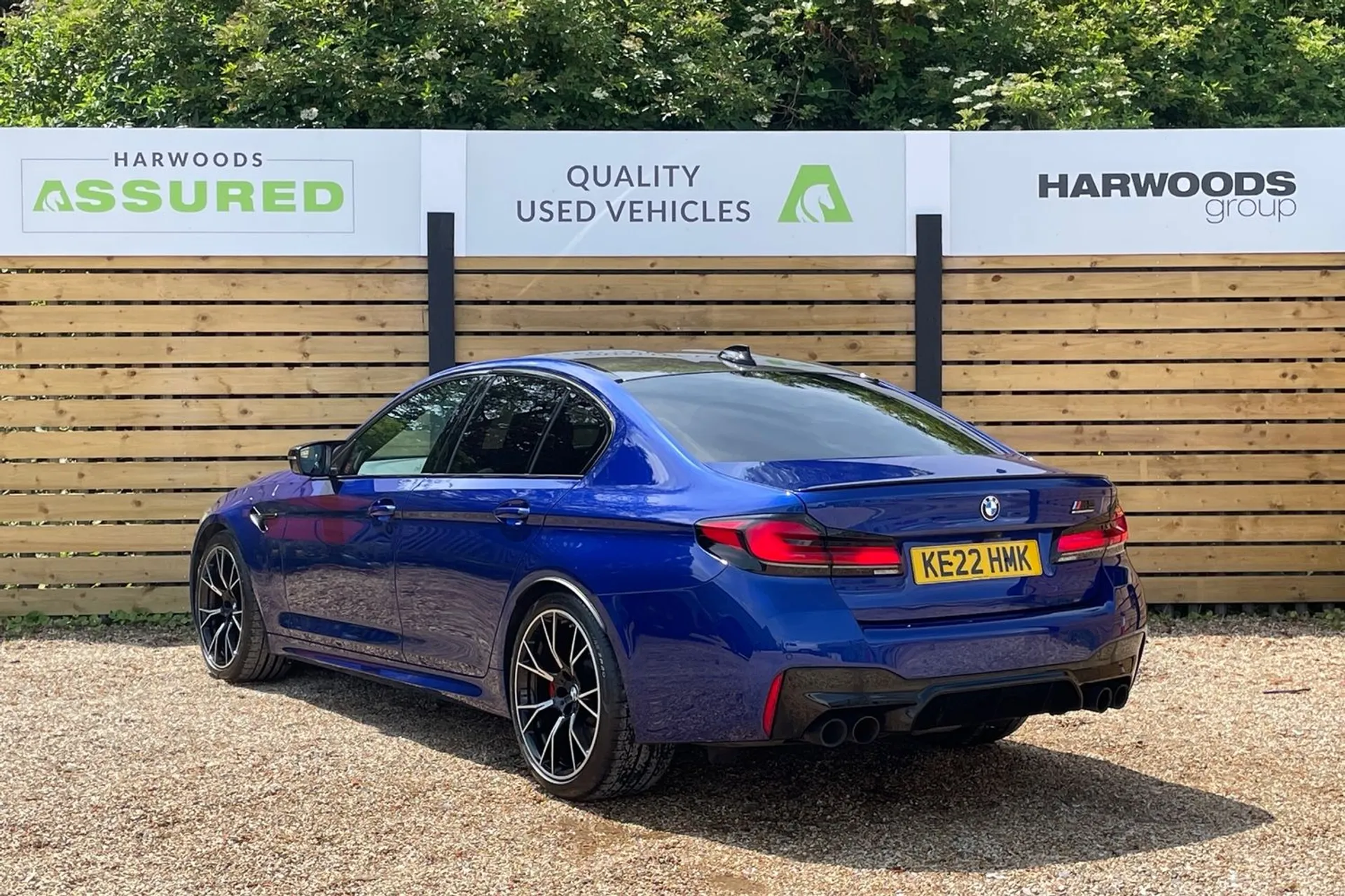 BMW M5 thumbnail image number 10