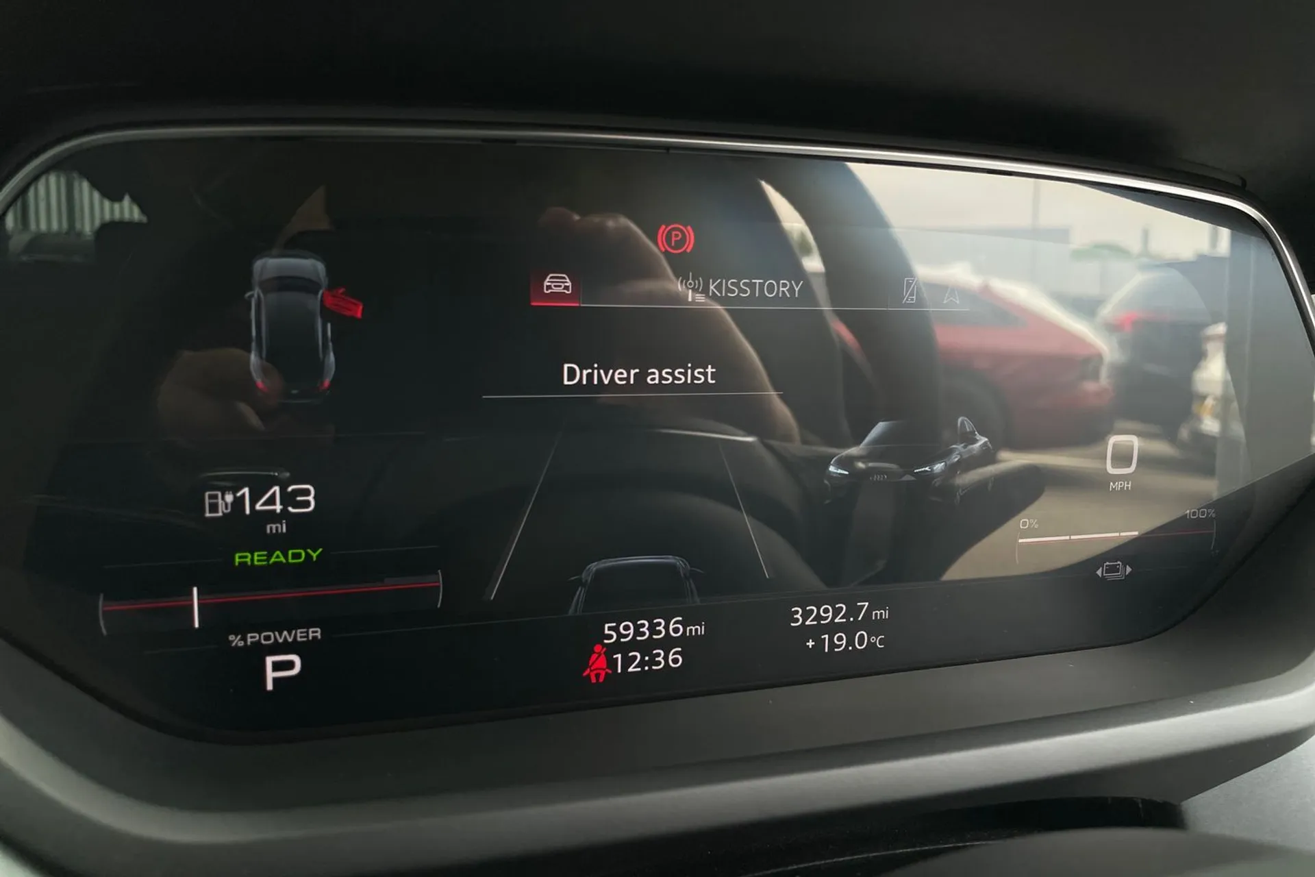 Audi e-tron GT thumbnail image number 42