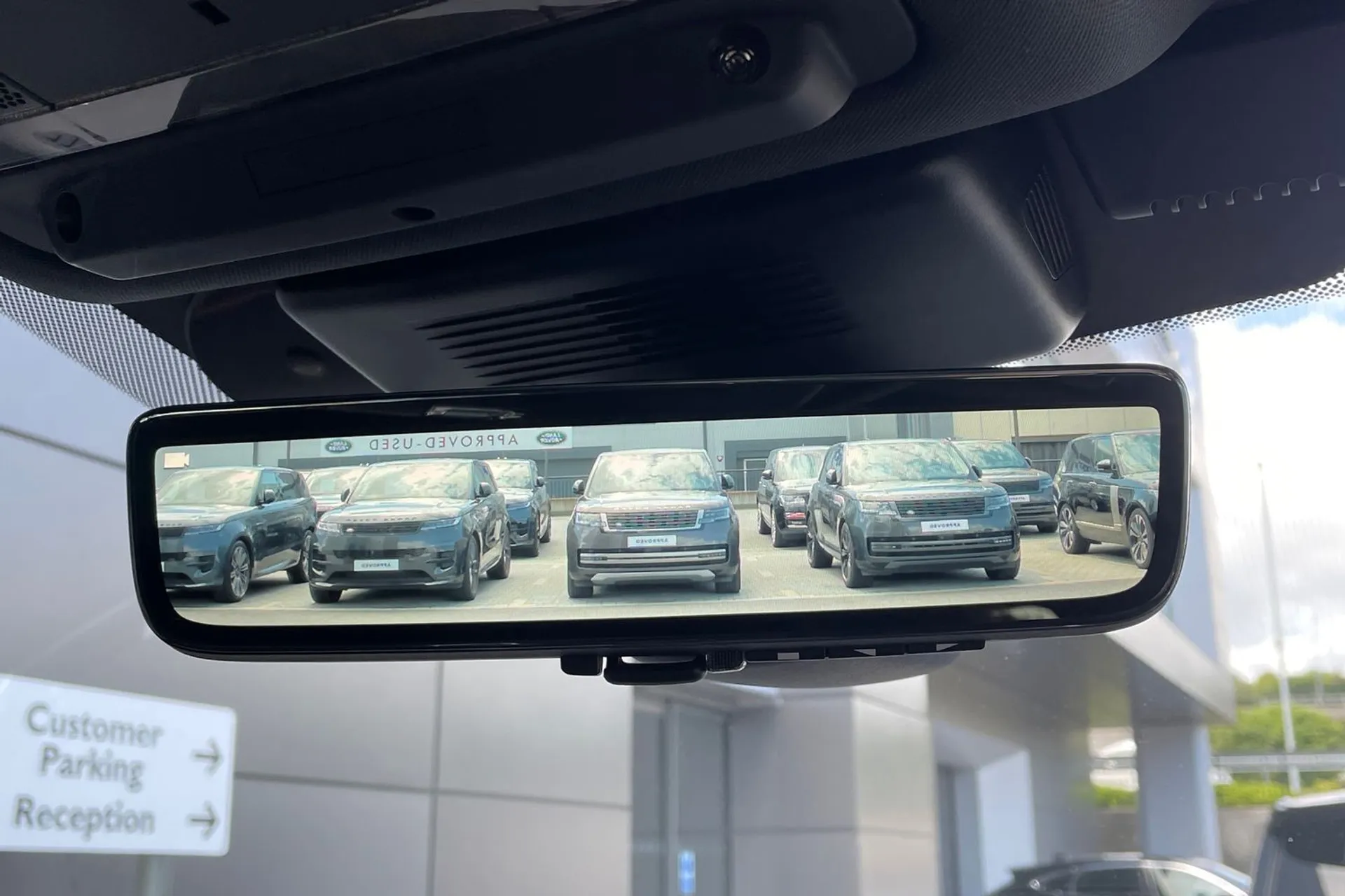 LAND ROVER DISCOVERY SPORT thumbnail image number 8
