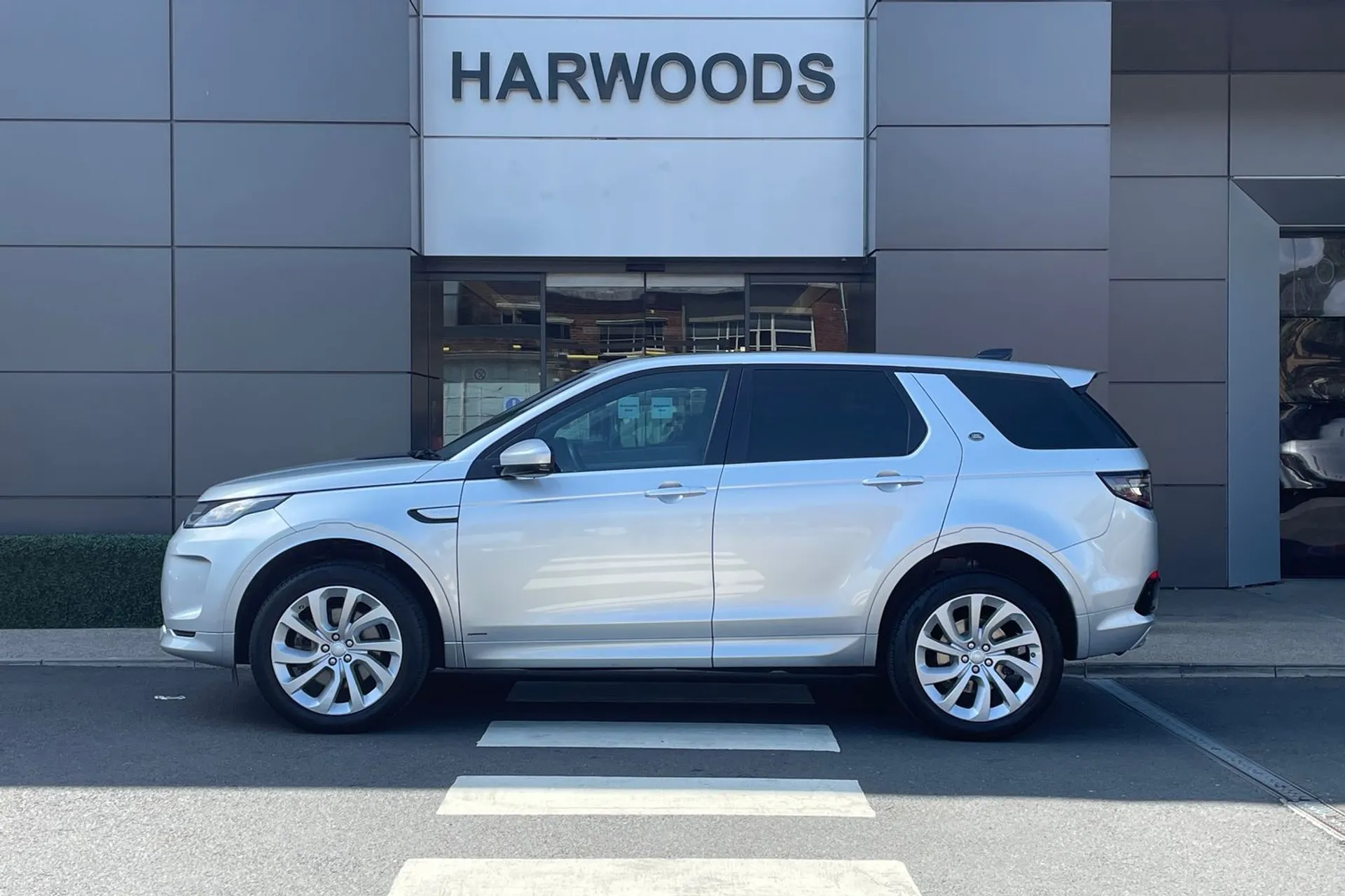 LAND ROVER DISCOVERY SPORT thumbnail image number 11