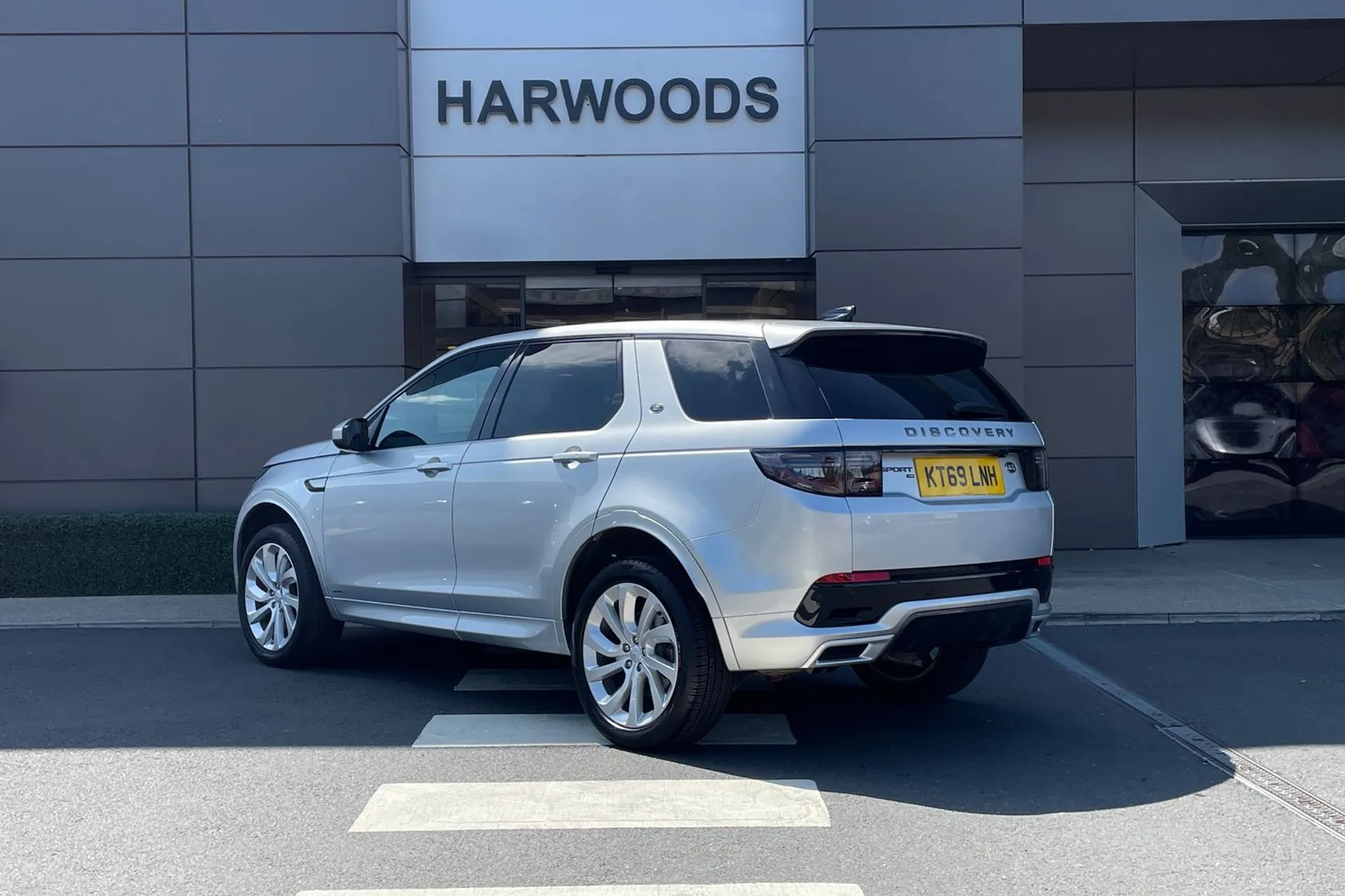 LAND ROVER DISCOVERY SPORT thumbnail image number 10