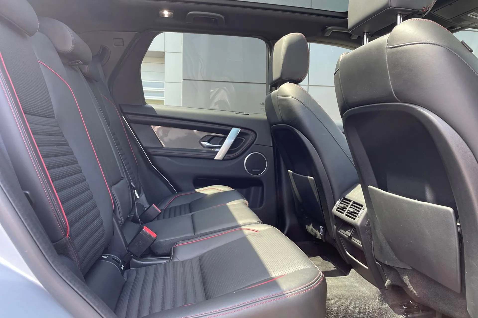 LAND ROVER DISCOVERY SPORT thumbnail image number 22