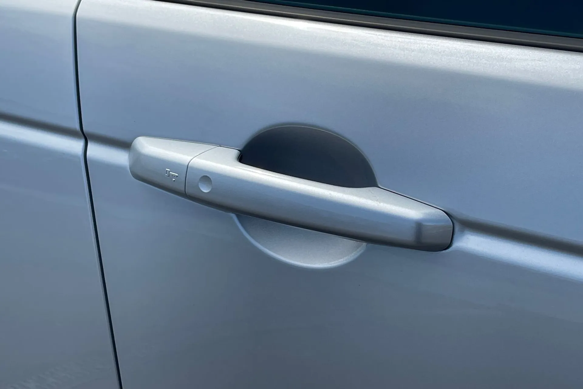LAND ROVER DISCOVERY SPORT thumbnail image number 25