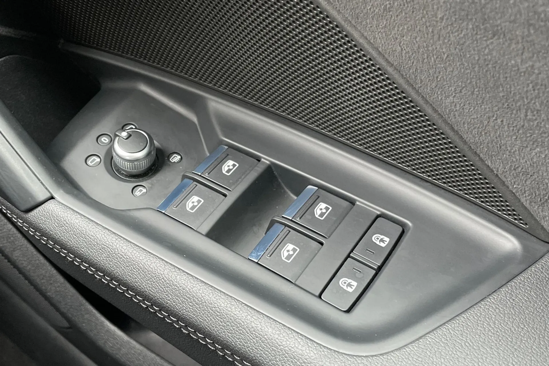 Audi RS3 thumbnail image number 18