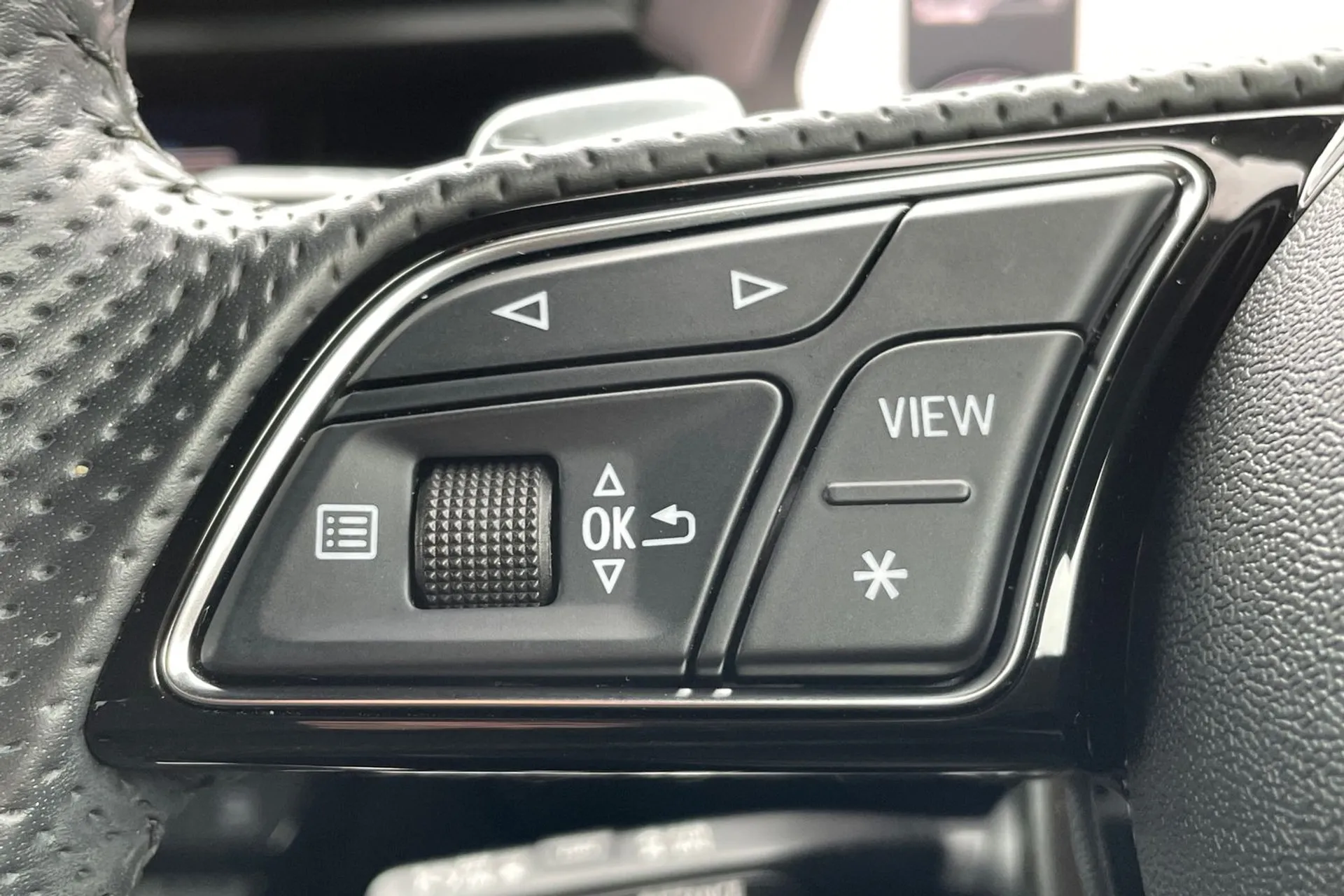 Audi RS3 thumbnail image number 20
