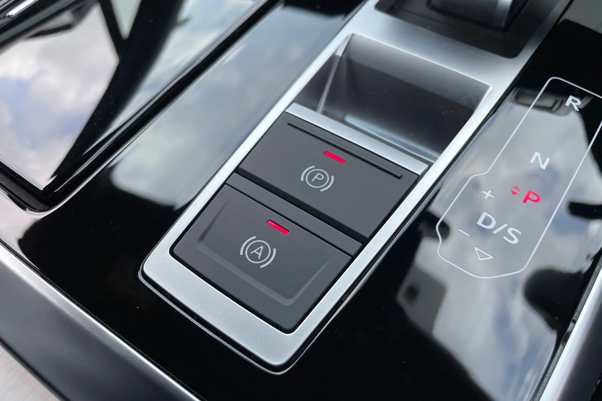 Audi Q7 thumbnail image number 38
