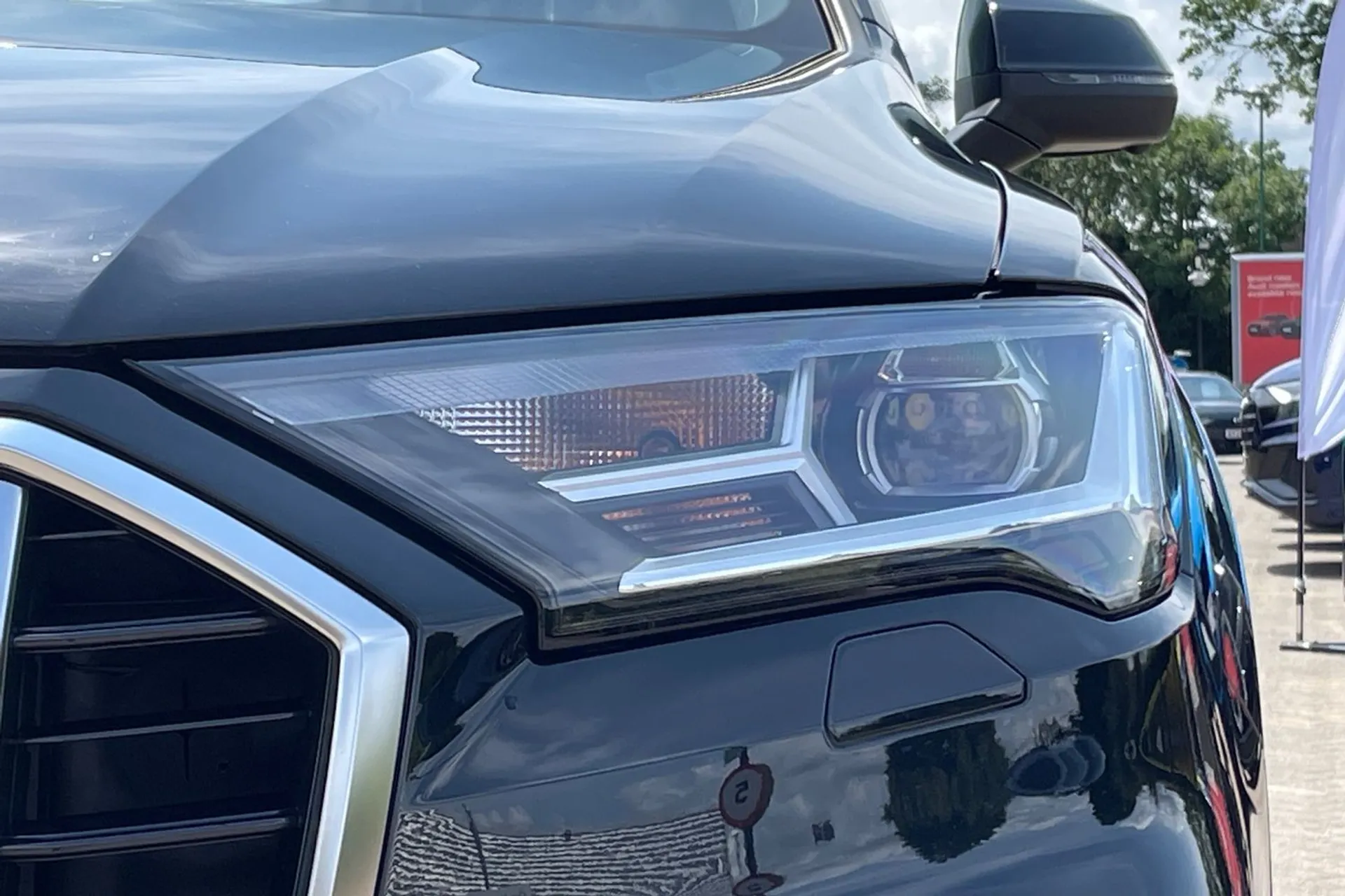 Audi Q7 thumbnail image number 51