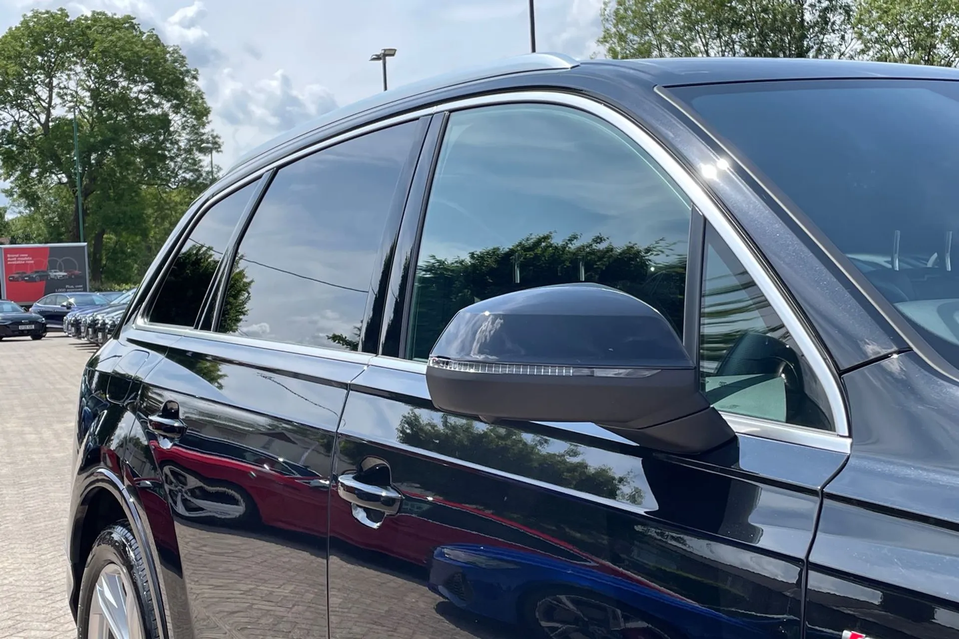 Audi Q7 thumbnail image number 46