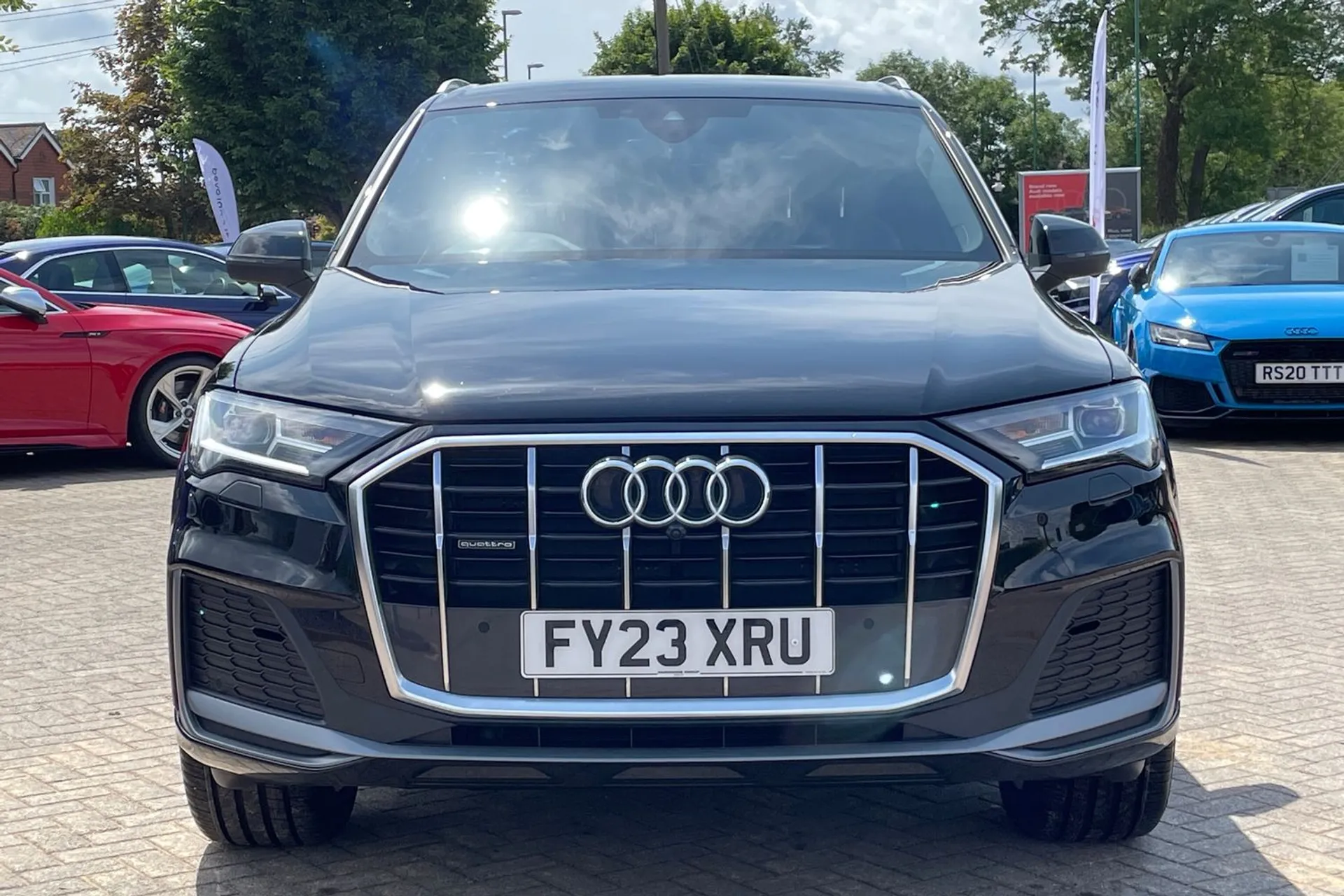 Audi Q7 thumbnail image number 25