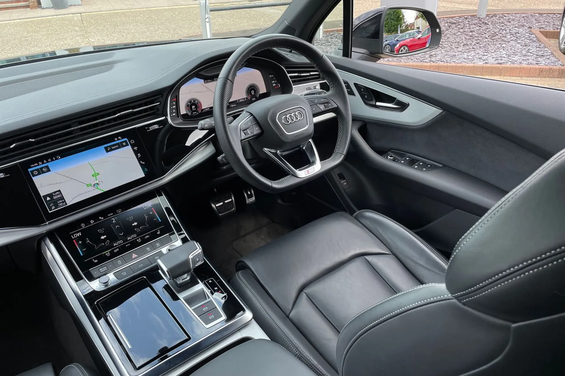 Audi Q7 thumbnail image number 40