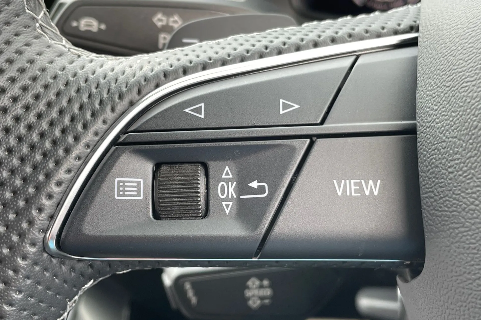 Audi Q7 thumbnail image number 21