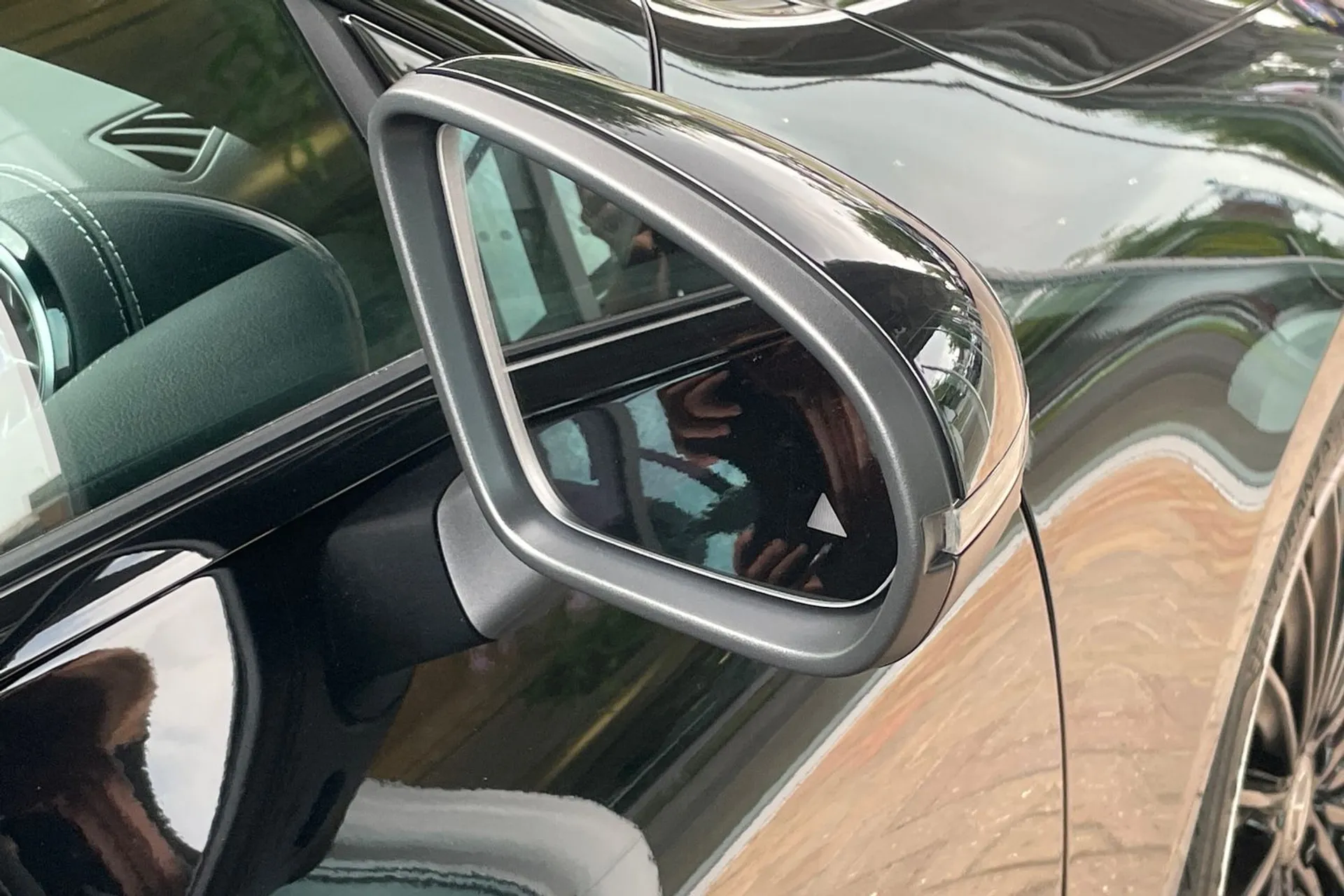 MERCEDES-BENZ GLB thumbnail image number 47