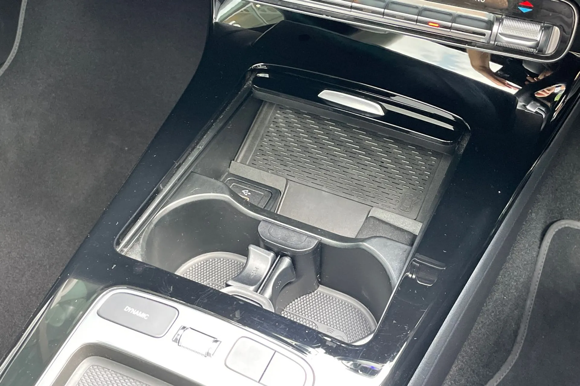 MERCEDES-BENZ GLB thumbnail image number 42