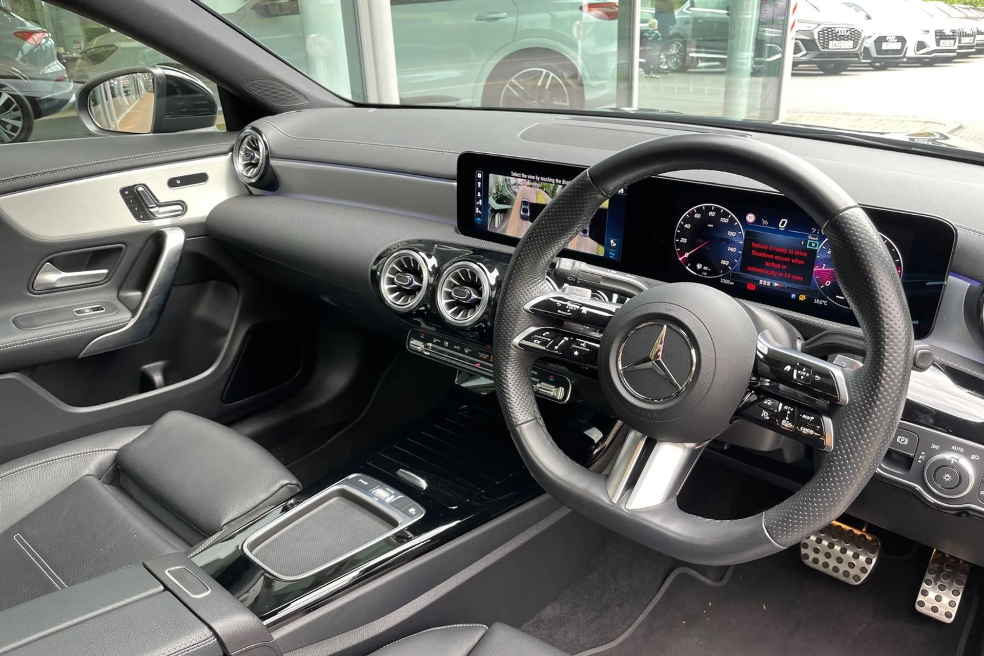 MERCEDES-BENZ GLB thumbnail image number 24