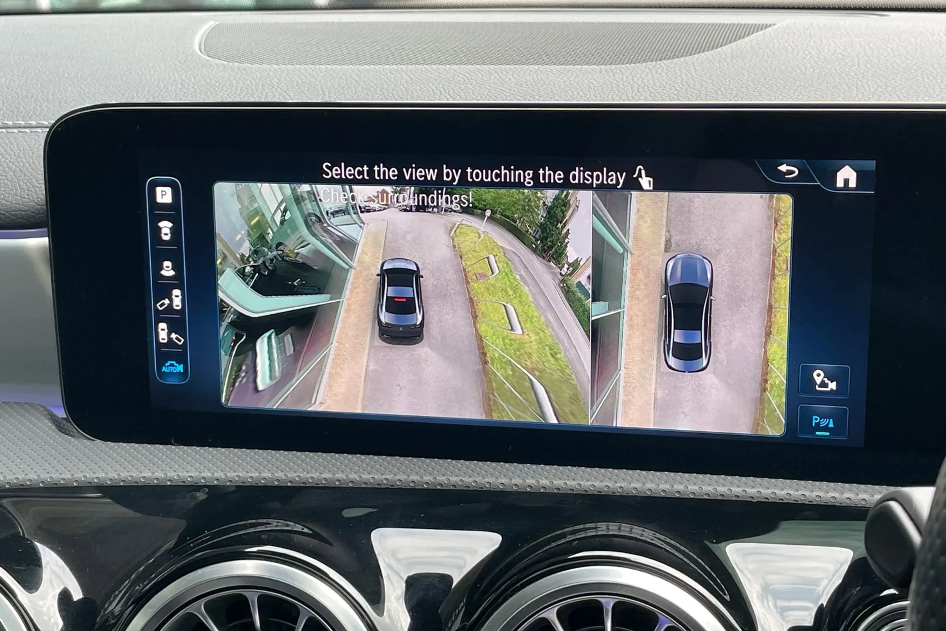 MERCEDES-BENZ GLB thumbnail image number 3