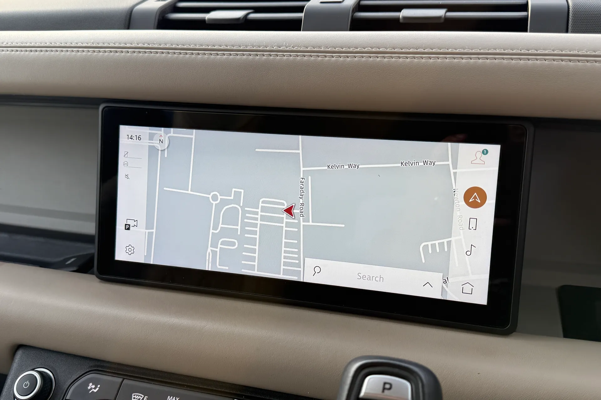 LAND ROVER Defender 110 thumbnail image number 8