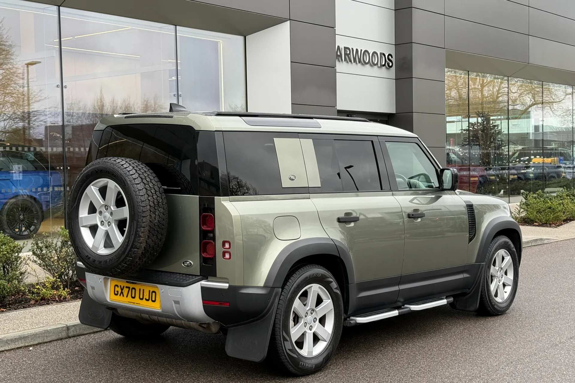 LAND ROVER Defender 110 thumbnail image number 13