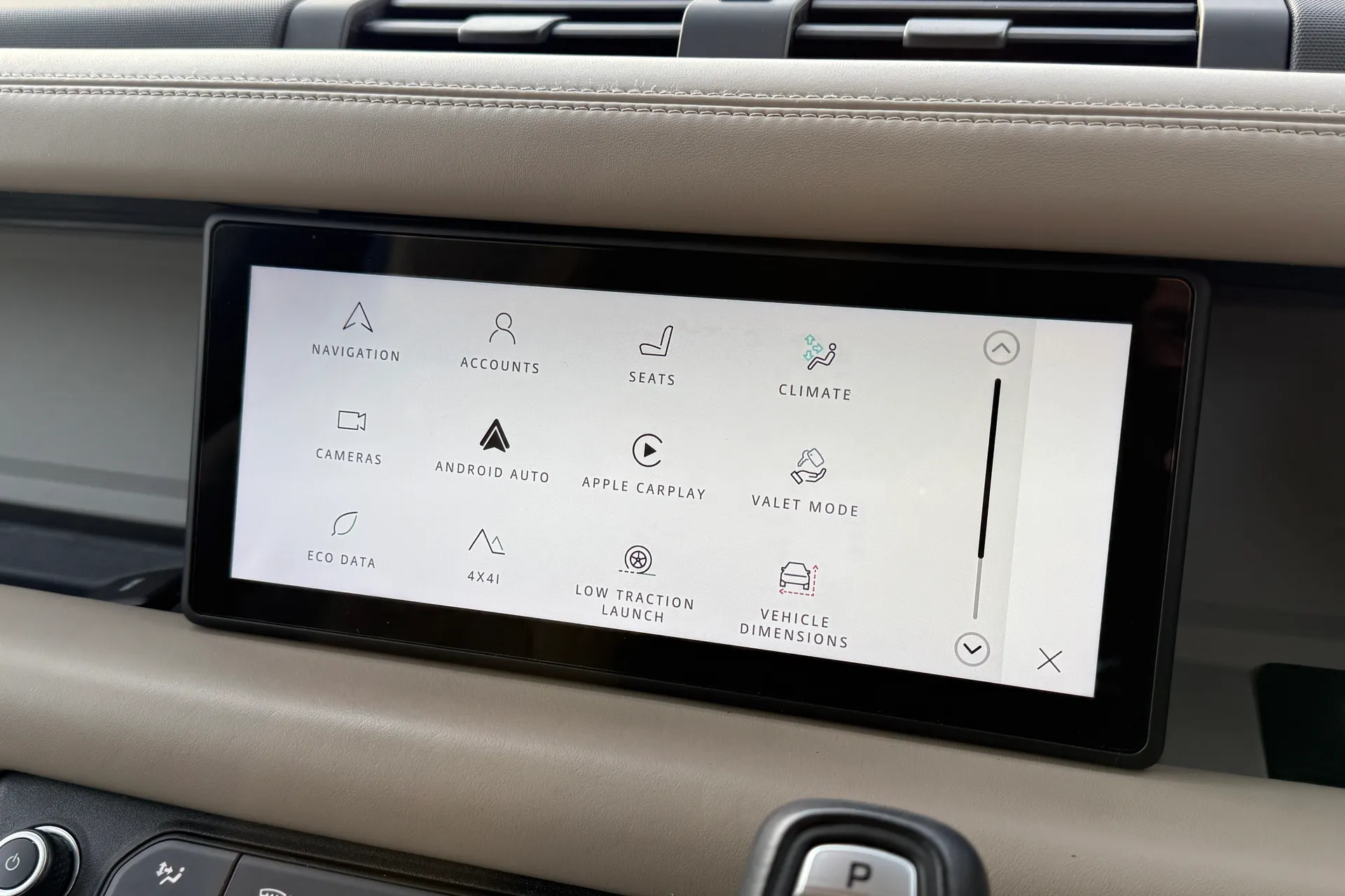 LAND ROVER Defender 110 thumbnail image number 30