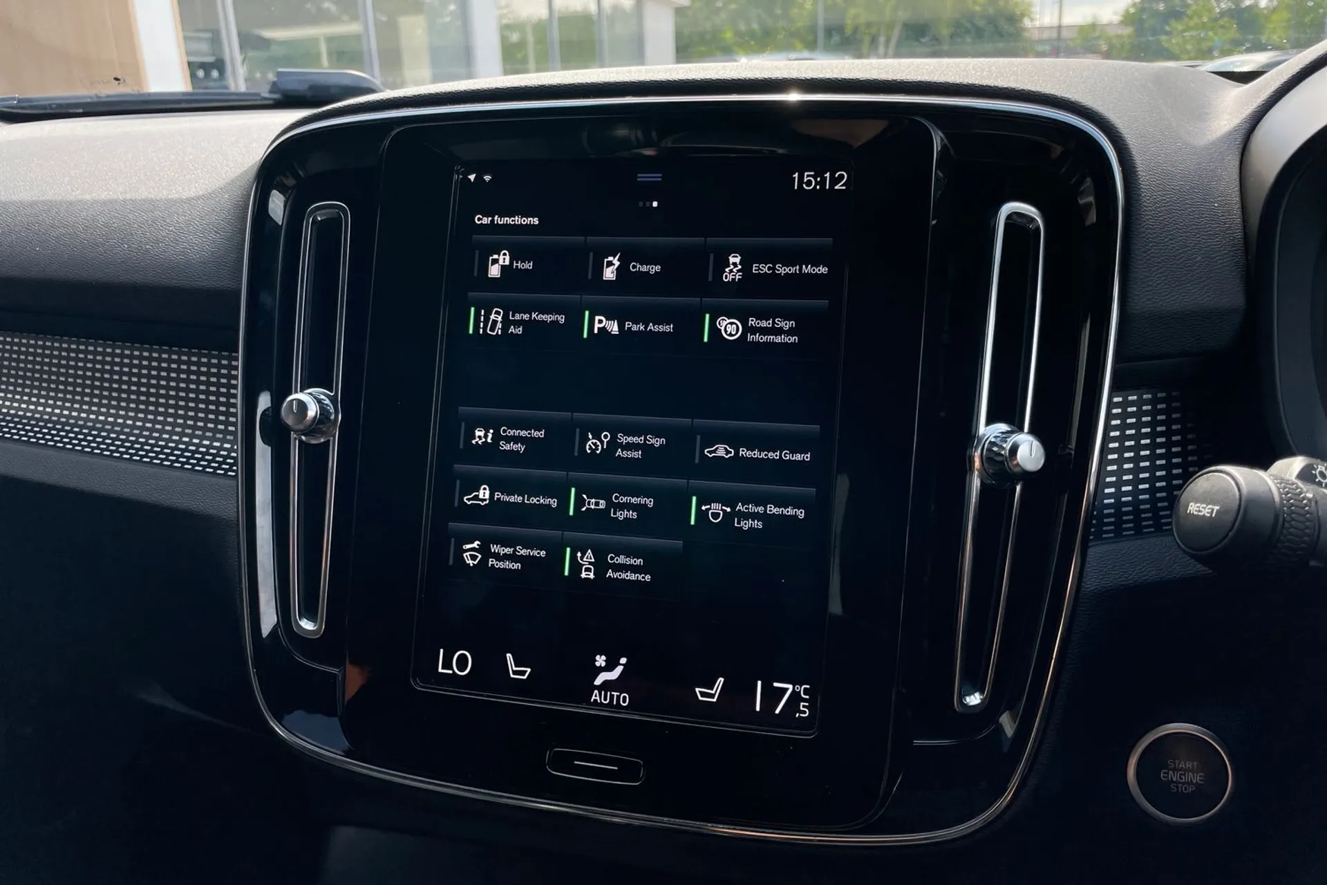 Volvo XC40 thumbnail image number 40