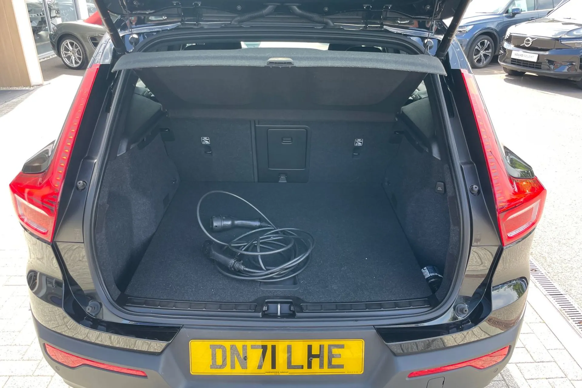 Volvo XC40 thumbnail image number 19