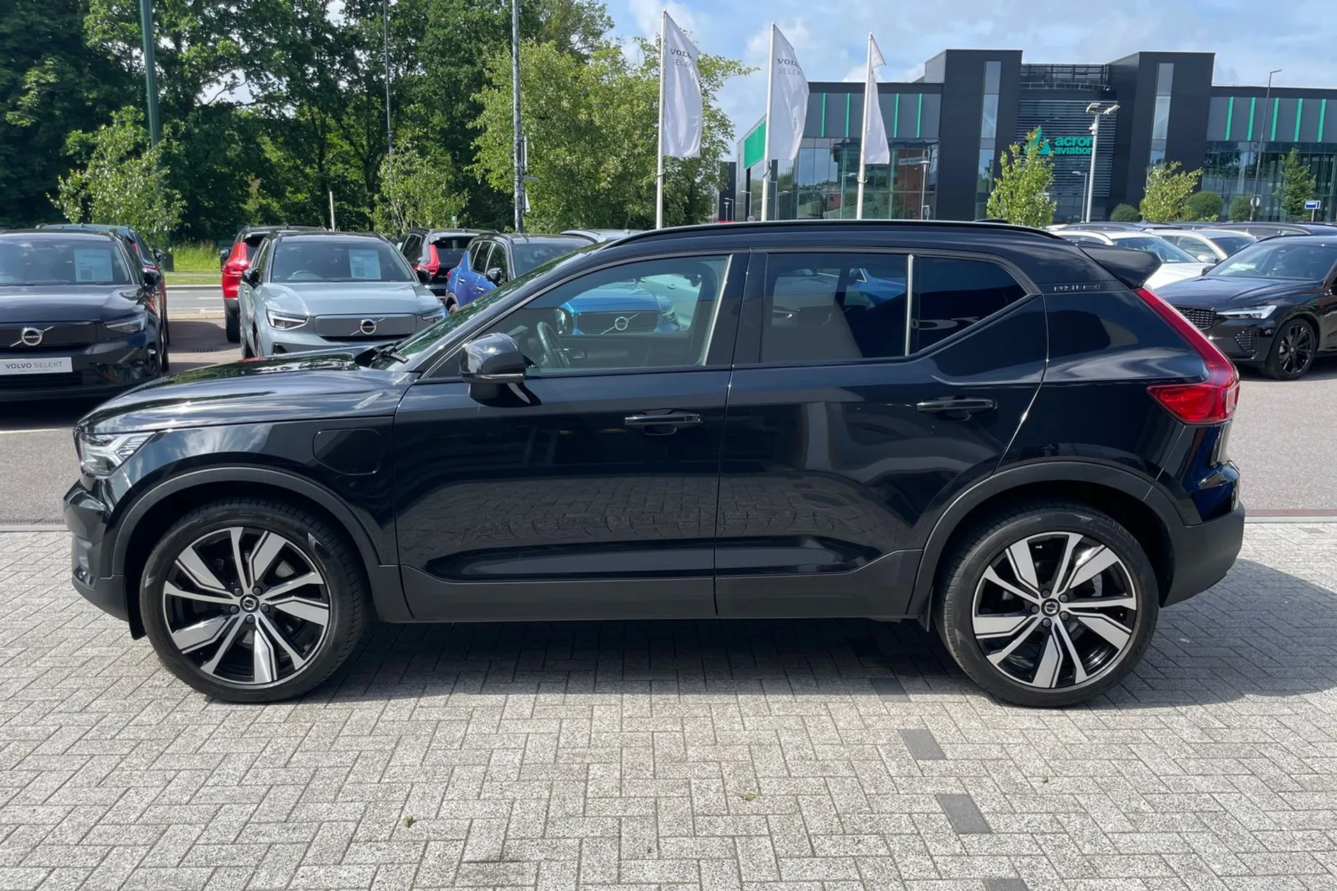Volvo XC40 thumbnail image number 10