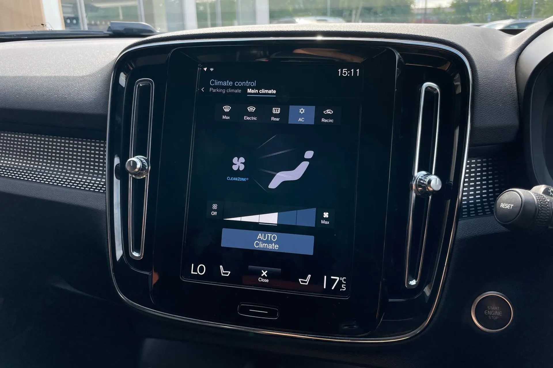 Volvo XC40 thumbnail image number 38