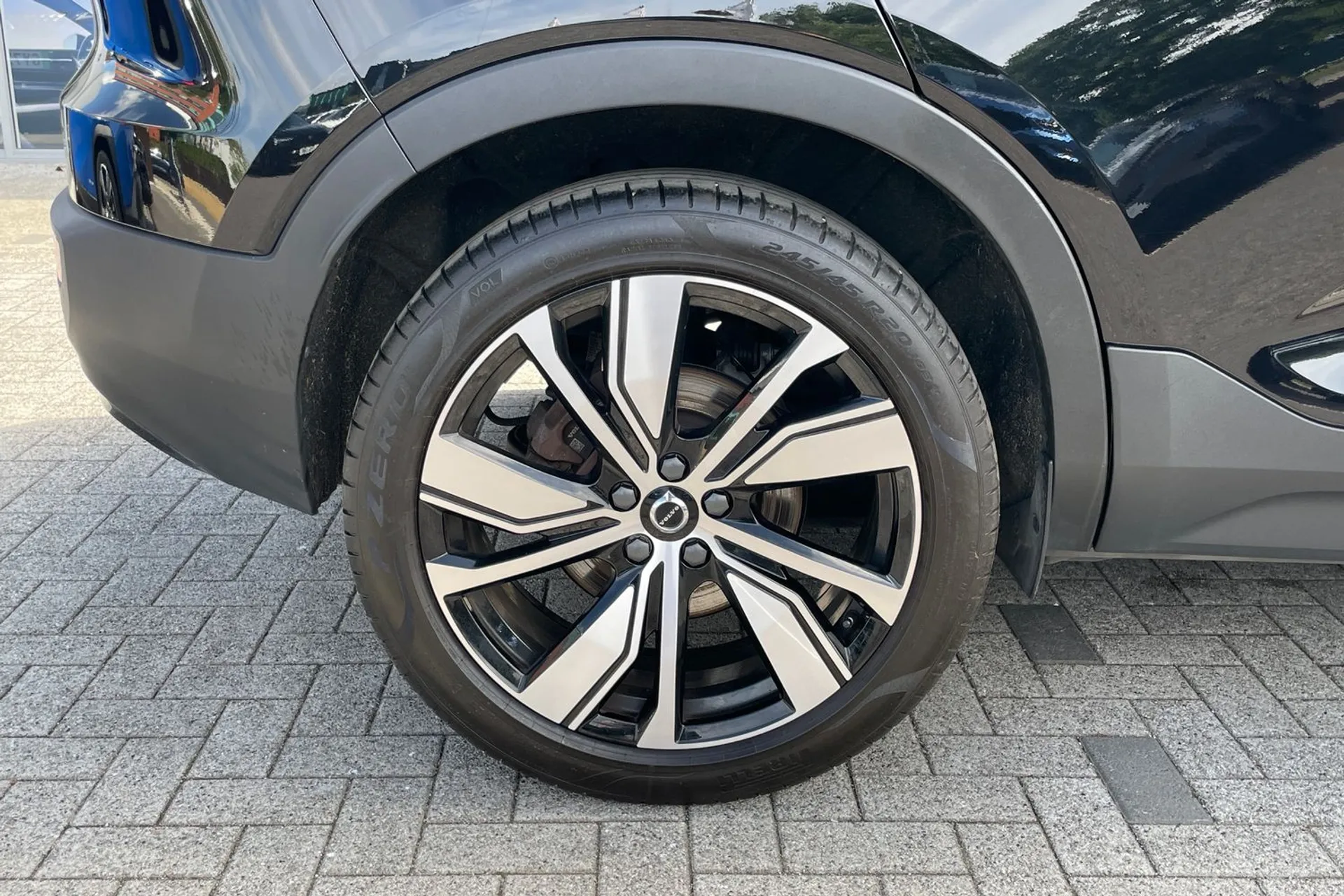 Volvo XC40 thumbnail image number 13