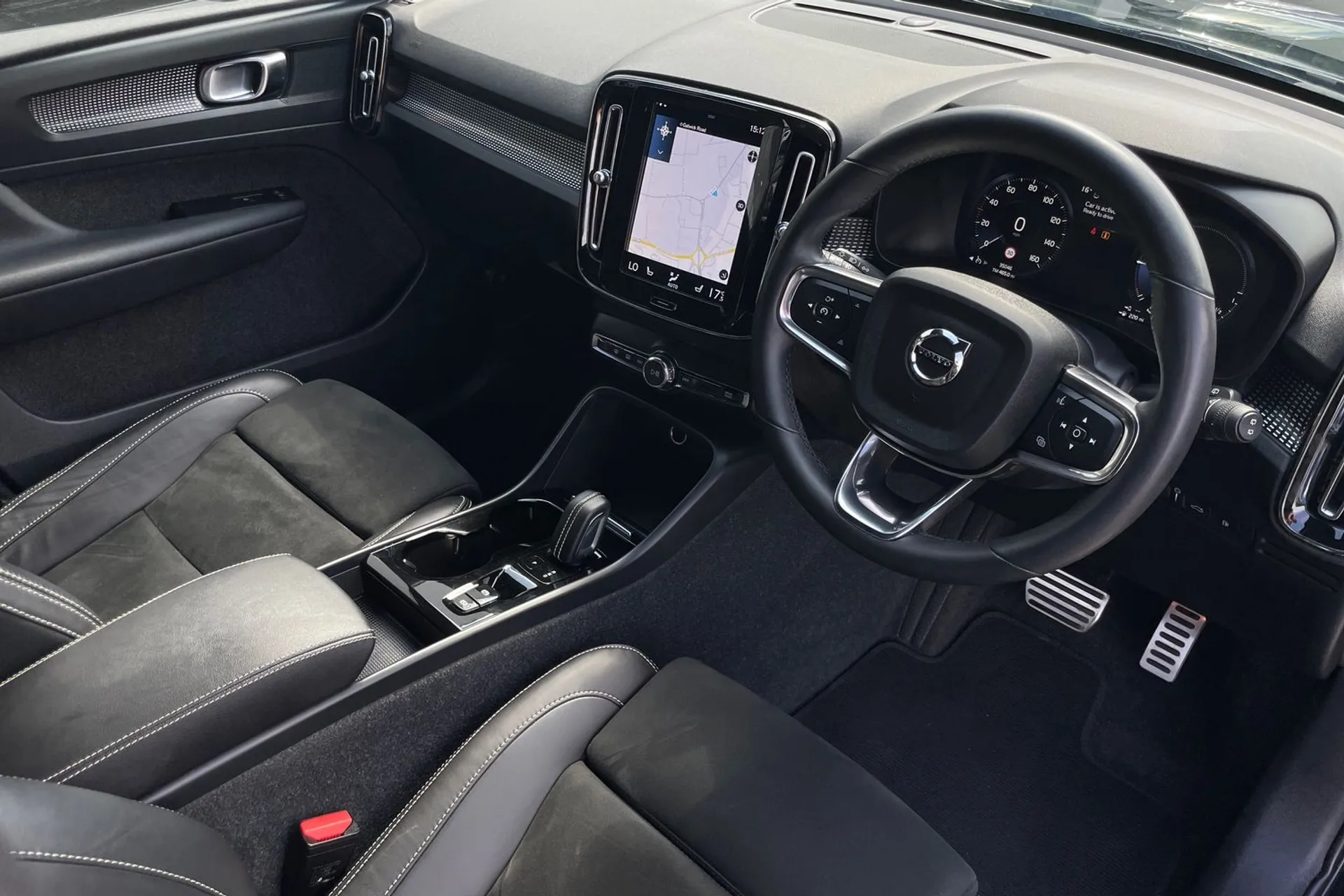 Volvo XC40 thumbnail image number 5