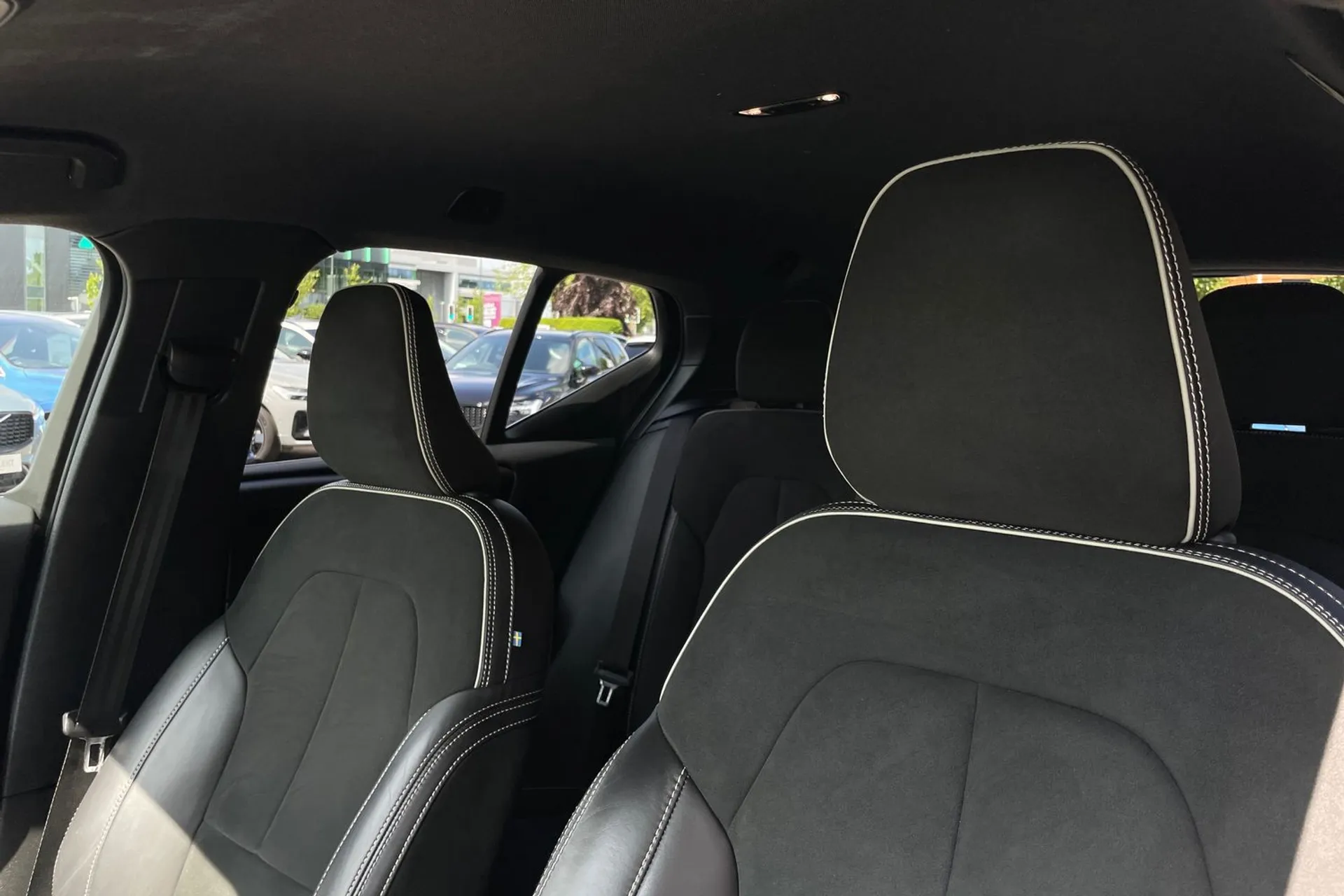 Volvo XC40 thumbnail image number 28
