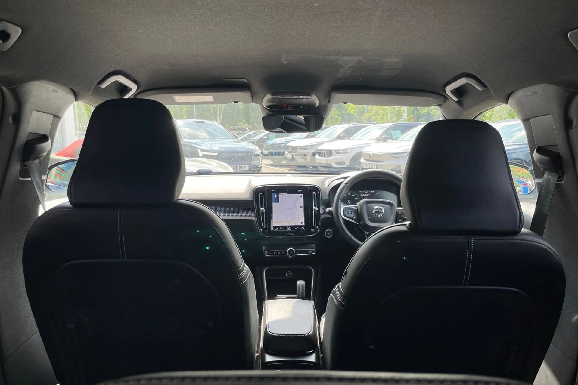 Volvo XC40 thumbnail image number 21