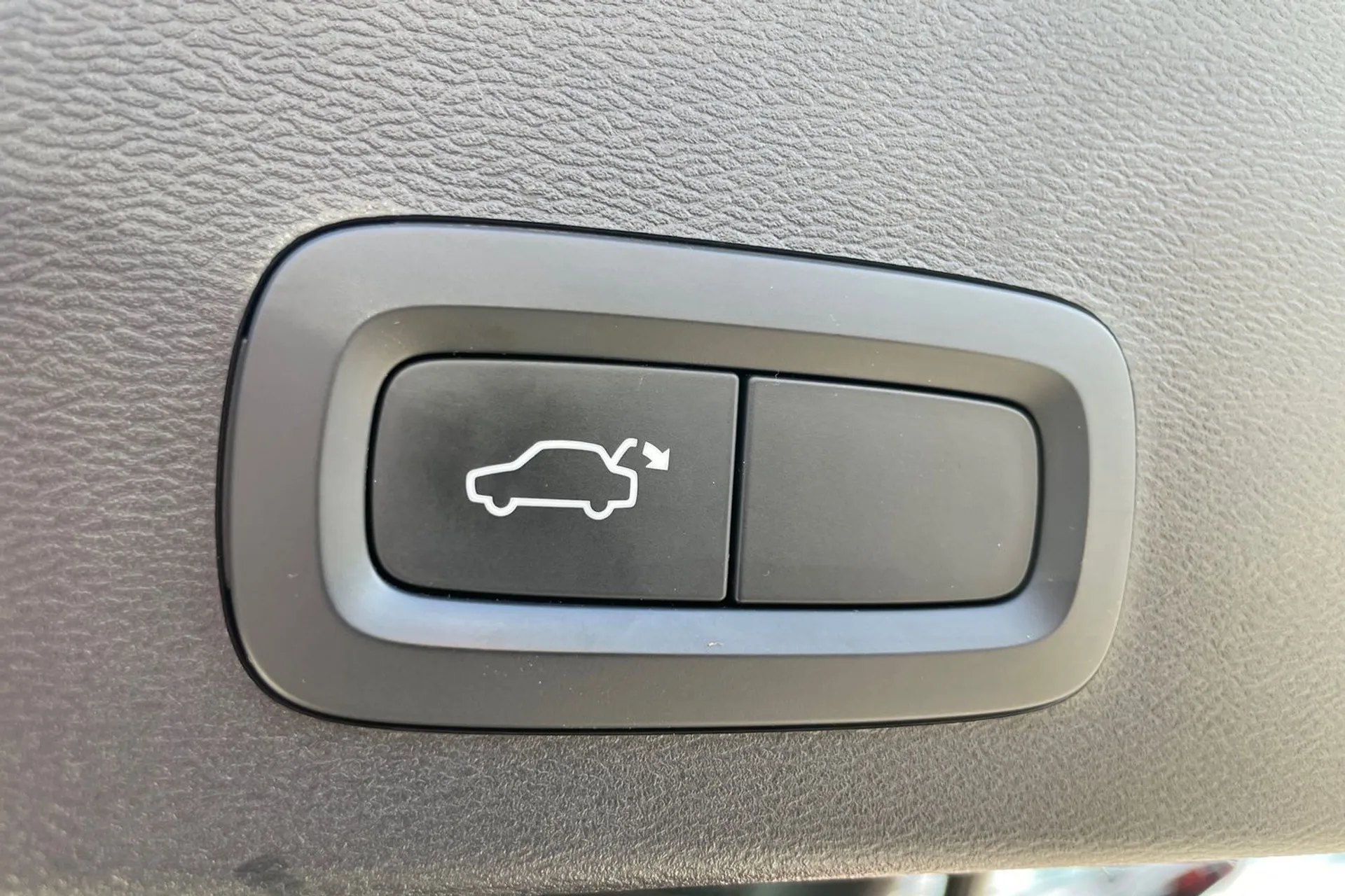 Volvo XC40 thumbnail image number 20