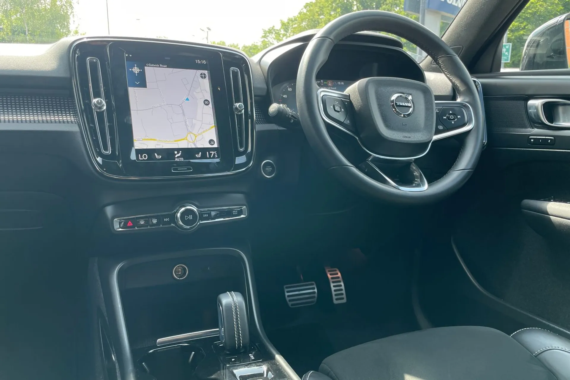 Volvo XC40 thumbnail image number 34