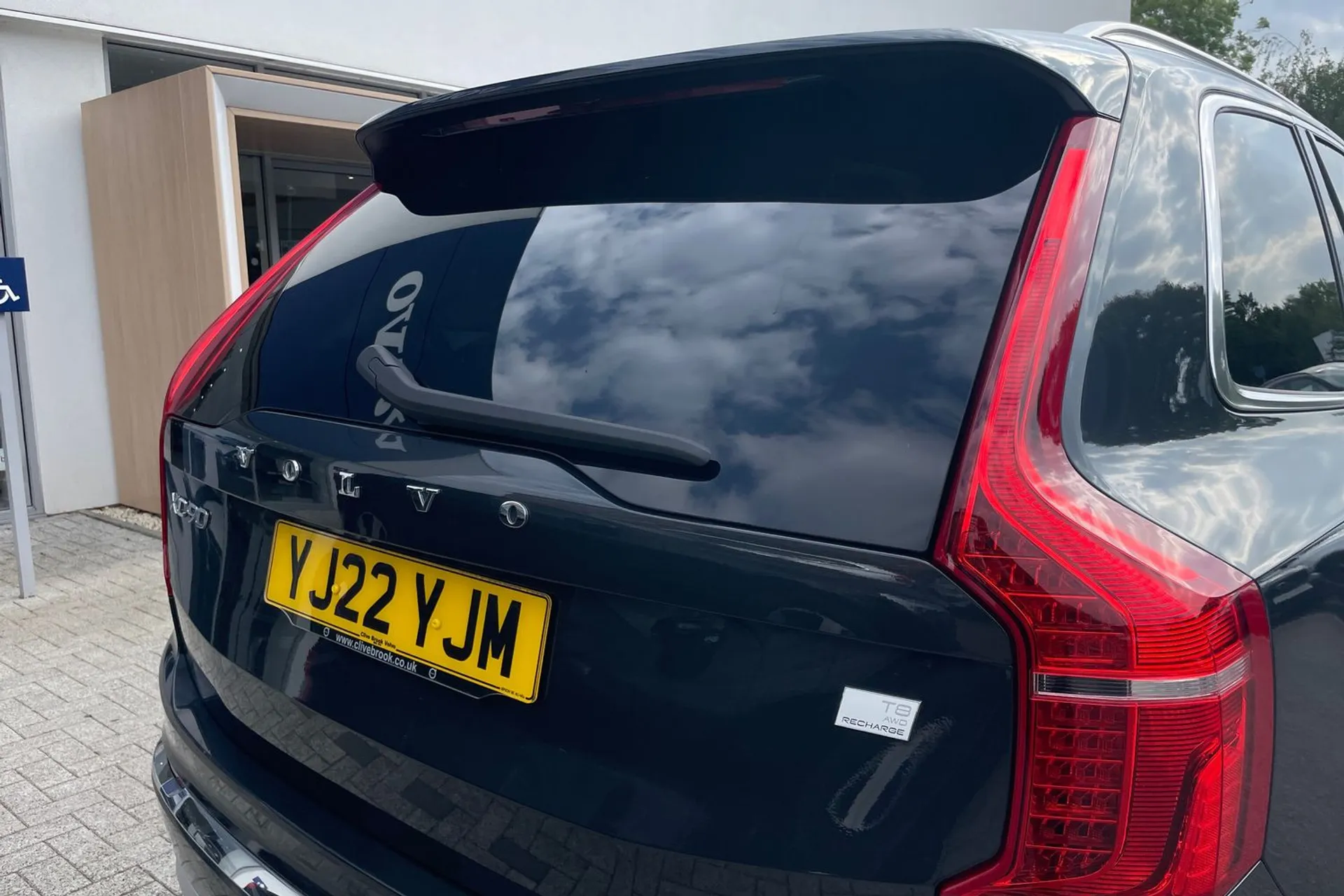 Volvo XC90 thumbnail image number 17