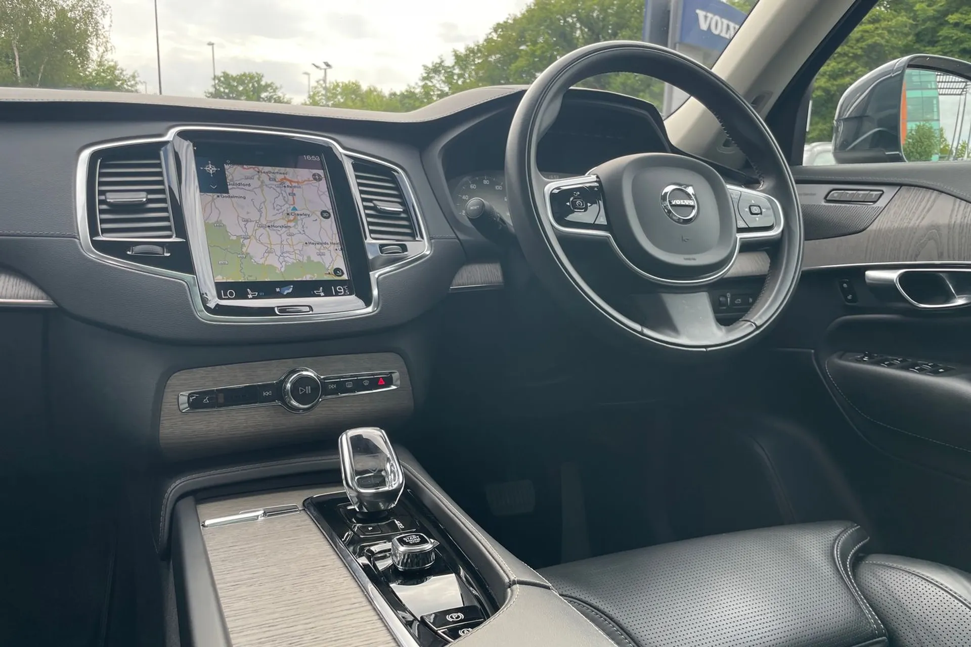 Volvo XC90 thumbnail image number 38