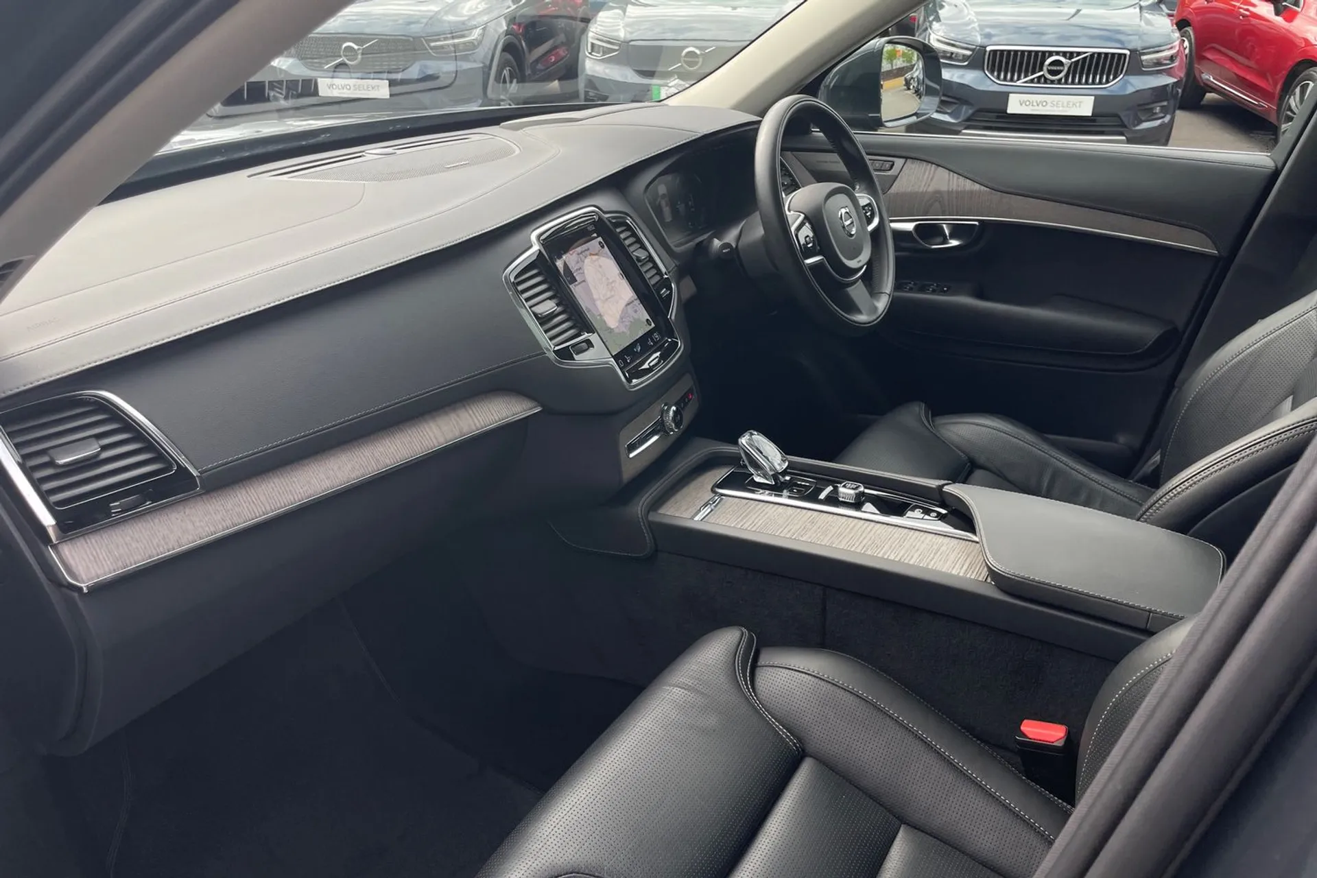 Volvo XC90 thumbnail image number 30